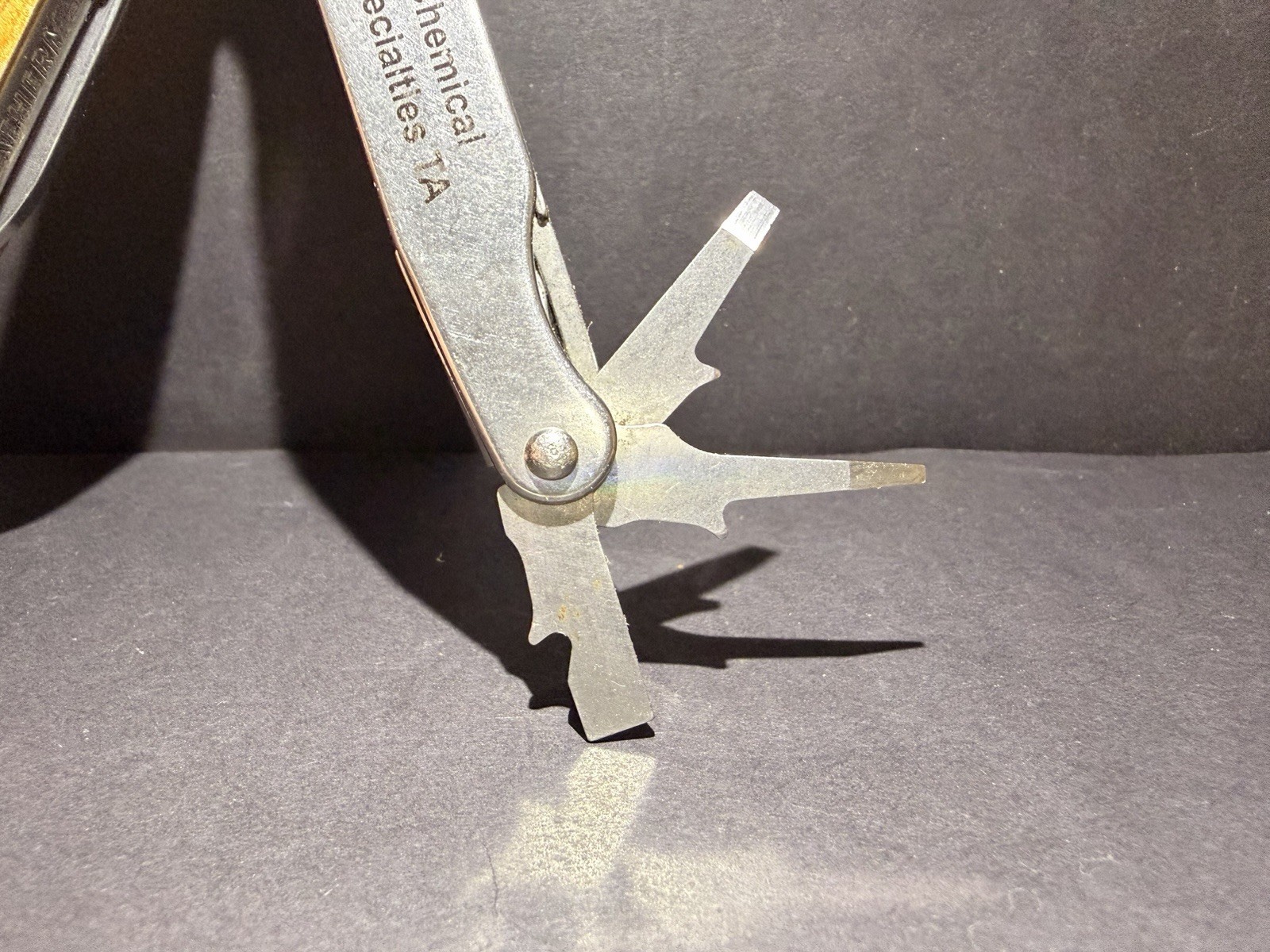 Leatherman Juice C2 Sunrise Yellow Multi-Tool