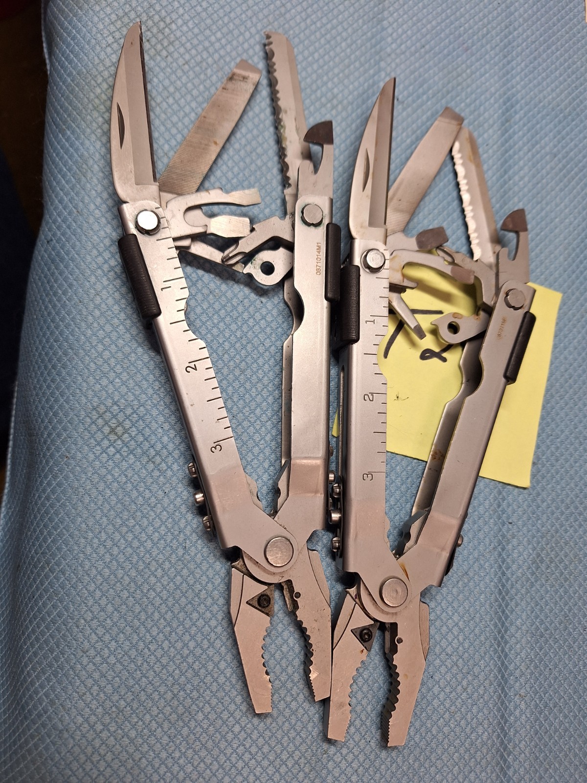 2 GERBER Blunt Nose Multi Tools EXCELLENT lot T29