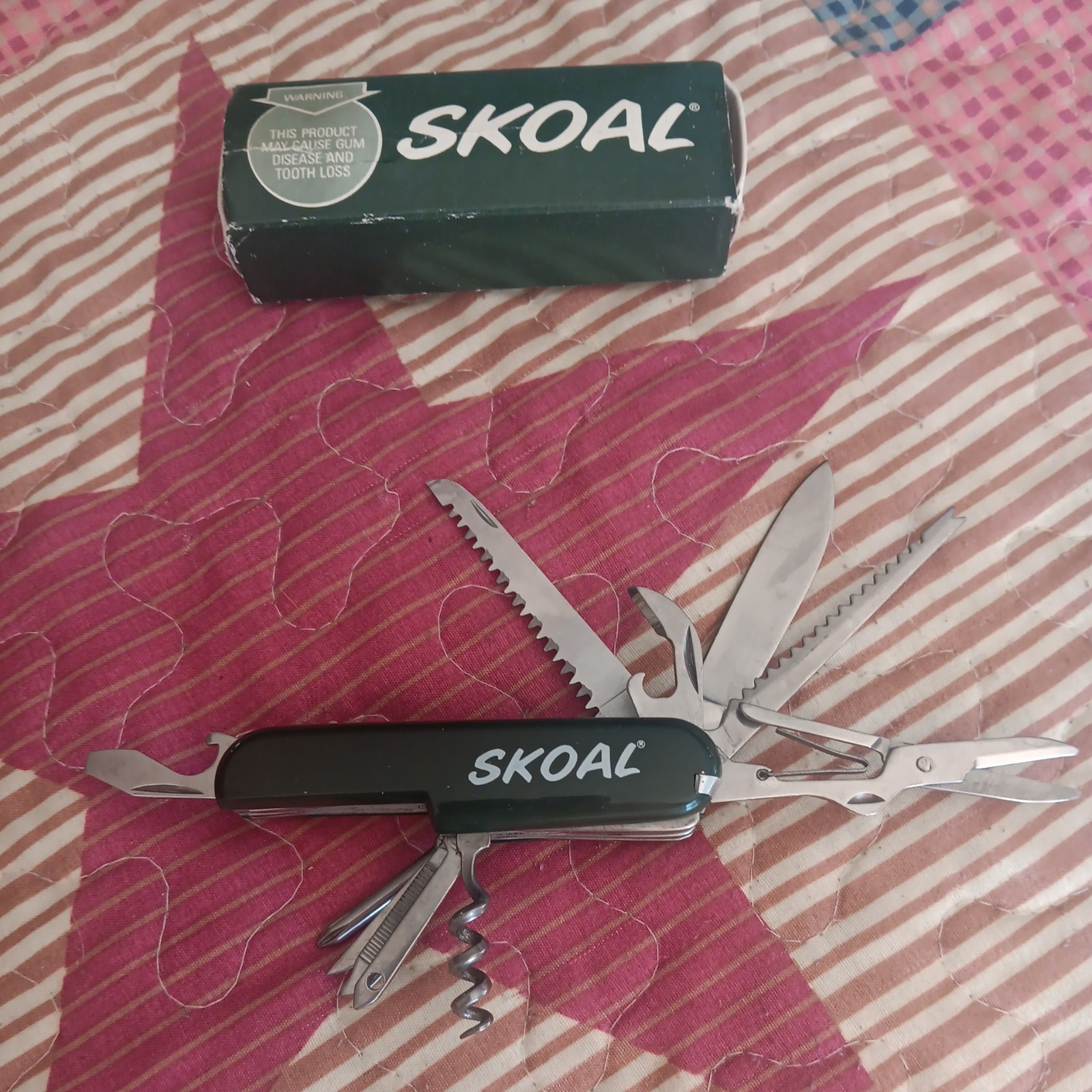 Vintage SKOAL Multi-use Utility Knife 11 Tools Tobacco Promotional *Great Buy*