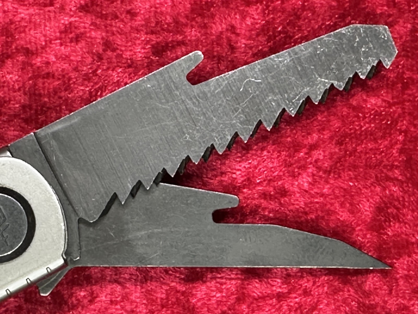 Gerber StakeOut Graphite Multi-Tool 10 Function 9 Tools Knife Carabiner (587)
