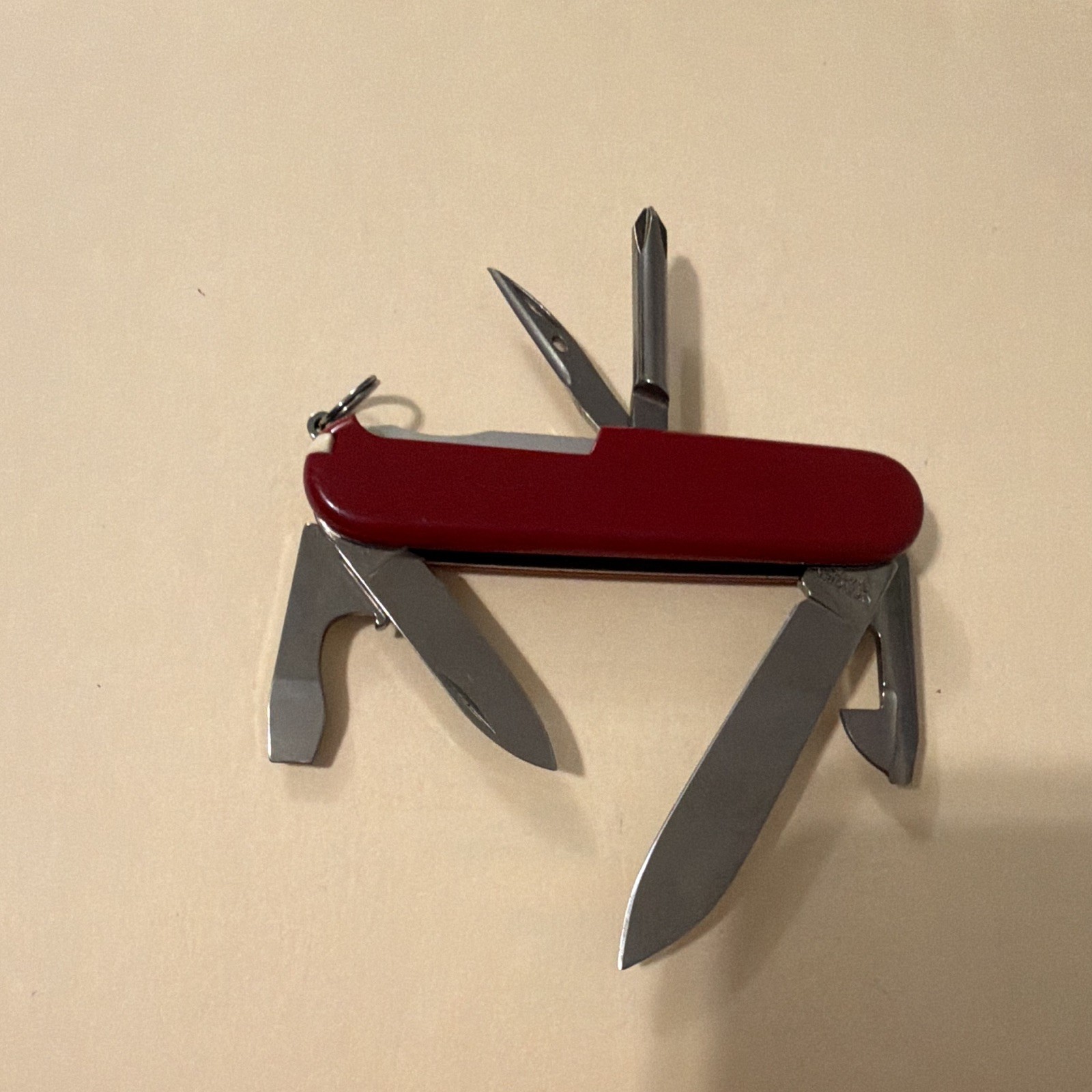 Victorinox Tinker Small Red 7-Tool Multi-Tool 2in SS Straight Blade Keyring