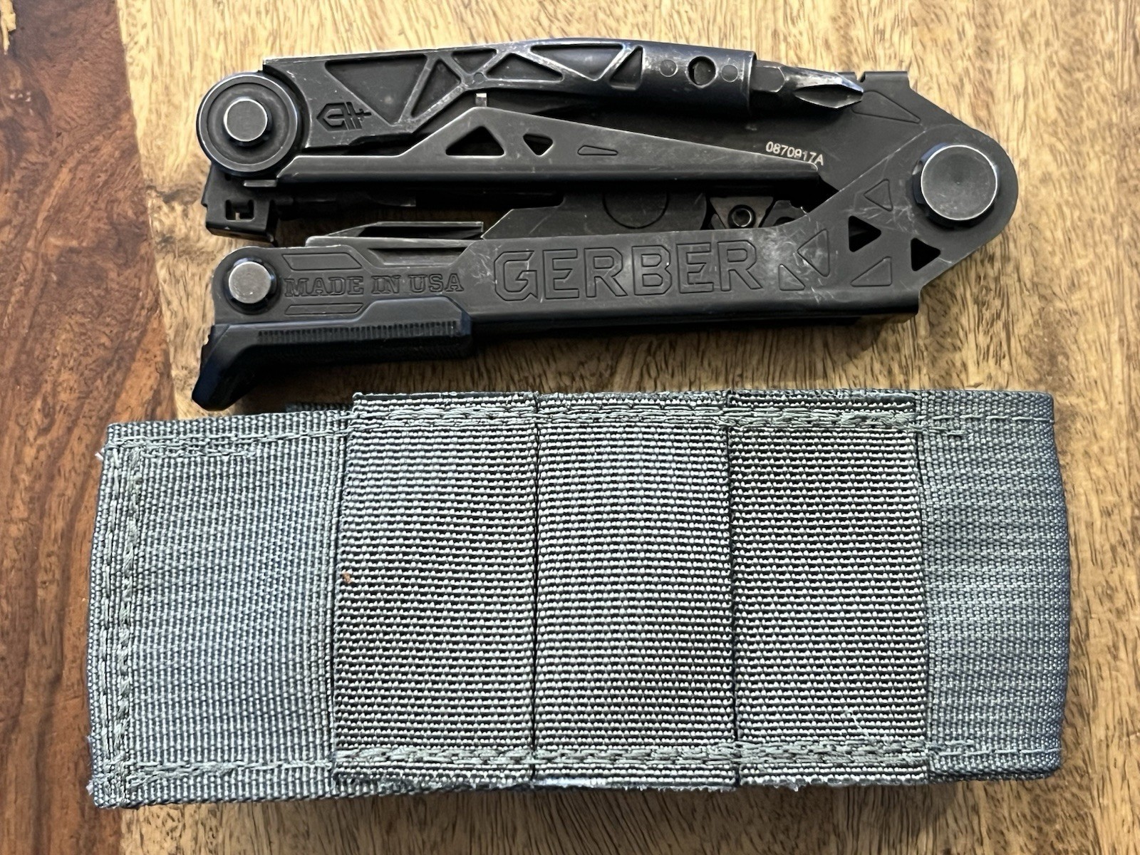 Gerber Center Drive Multi Tool Black USA Excellent Cond w/Sheath SUPER NICE!