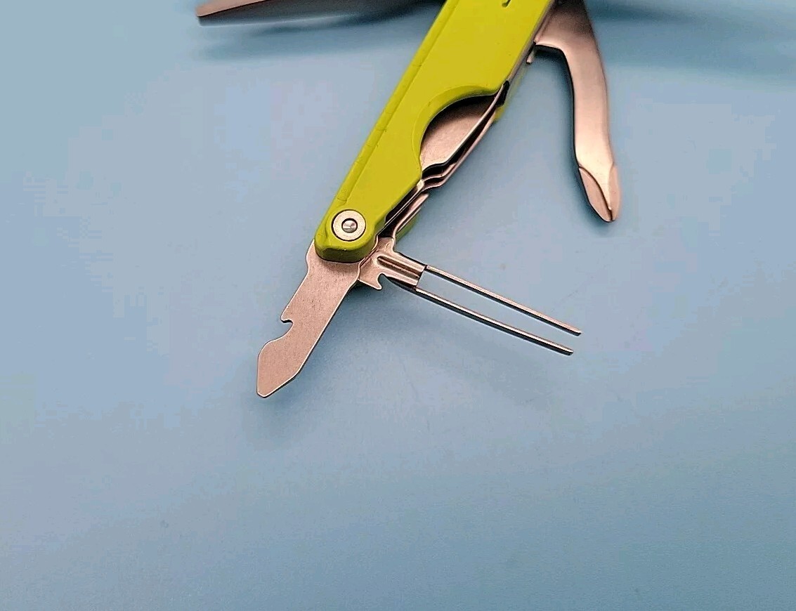 Leatherman Leap Green Multi-Tool – Pliers, Scissors, Knife – Retired!