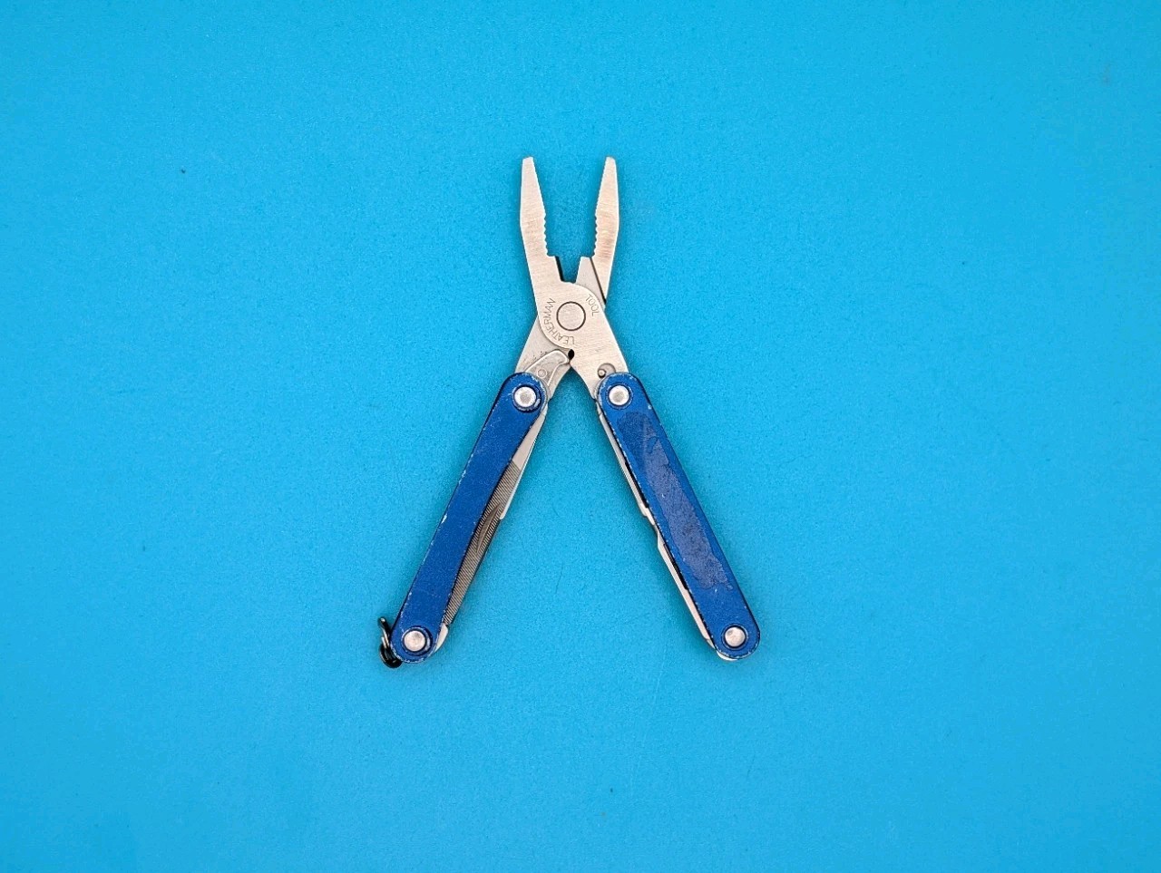 Leatherman SQUIRT PS4 Multi-Tool! BLUE! *broken scissors spring*