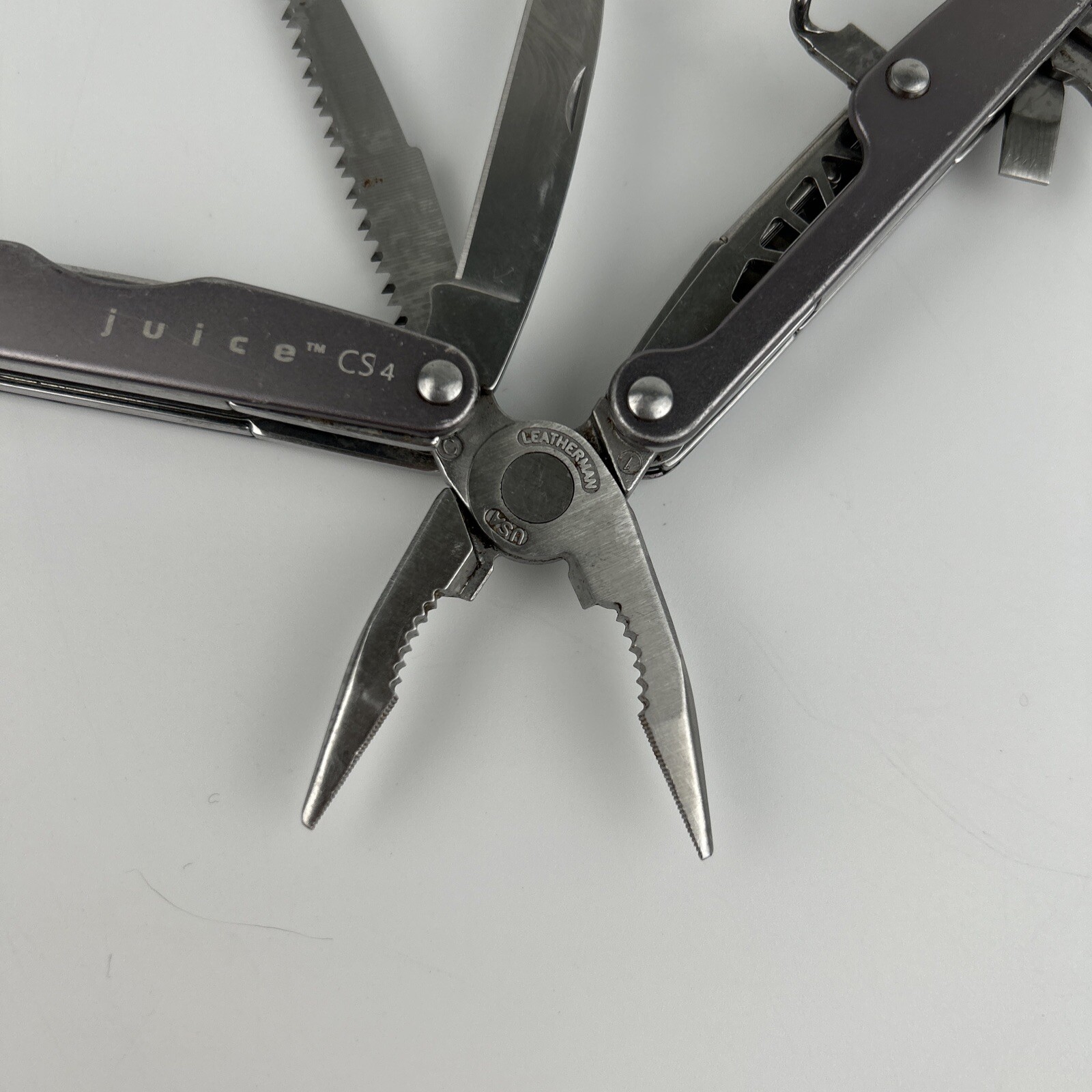 Leatherman Juice CS4 Gray Multitool EDC Fishing Camping Hunting Survival 15 Tool