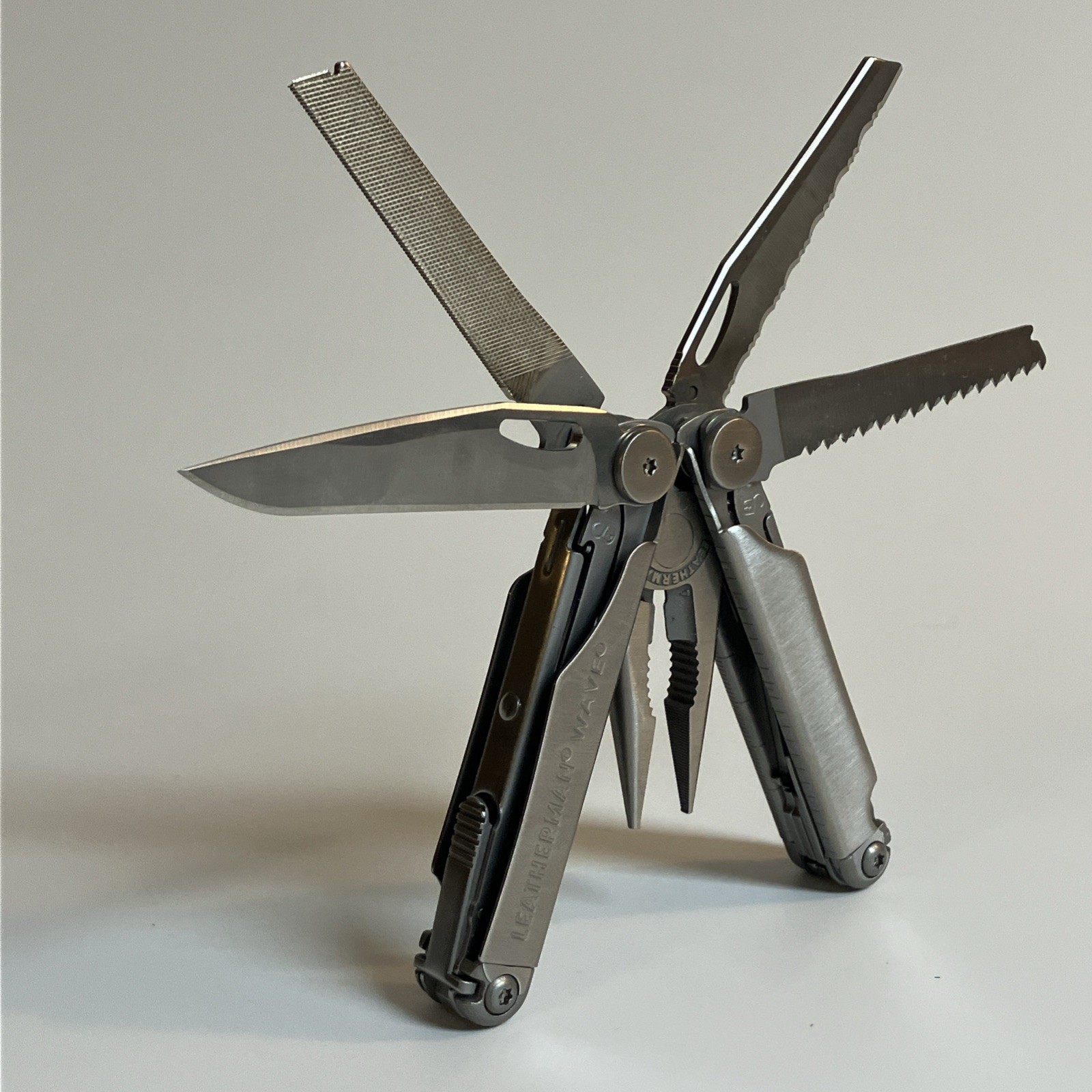 Leatherman Wave 1st Gen Multitool with Original Leatherman Case: Made in USA