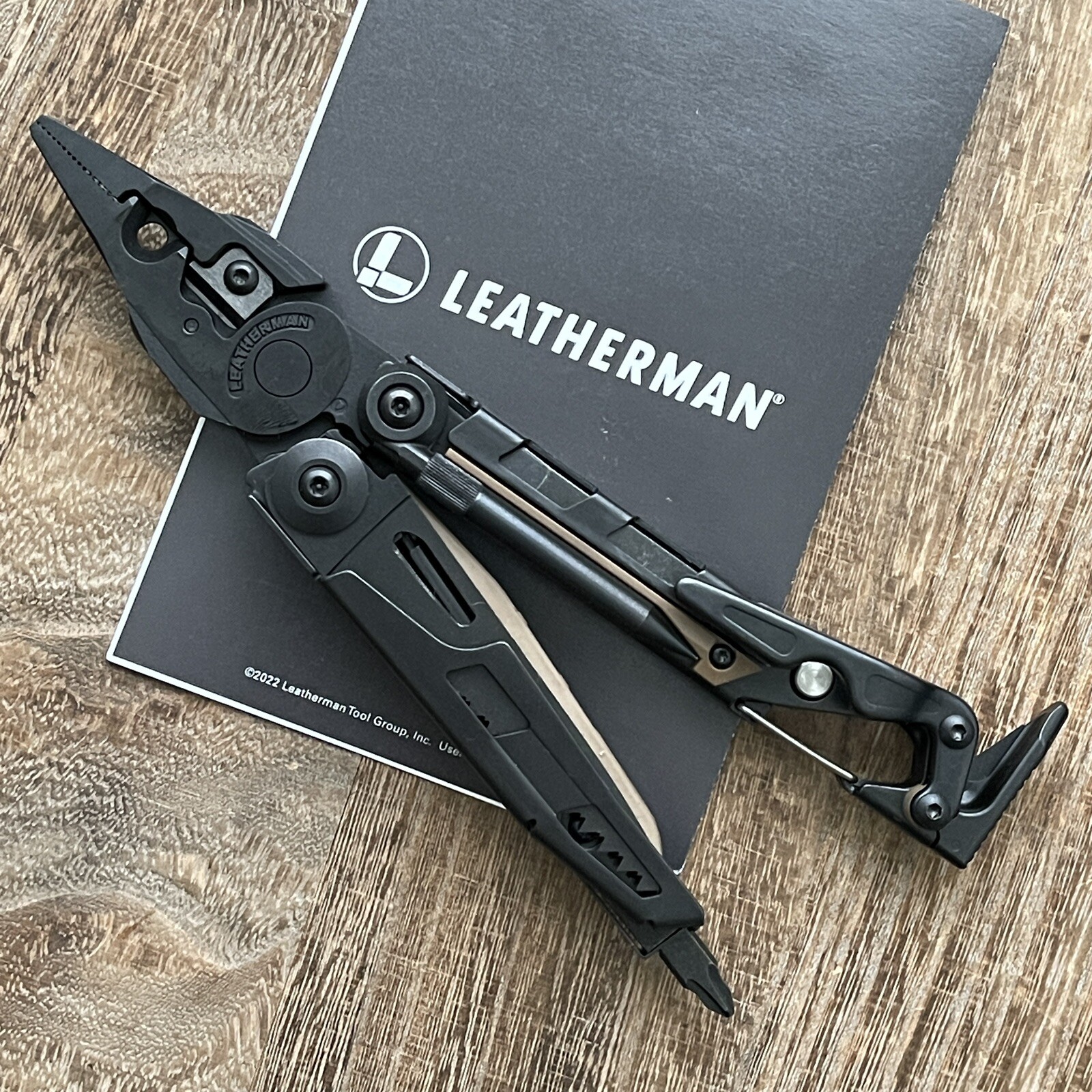 Leatherman MUT EOD Black multi tool, black molle sheath. New with box