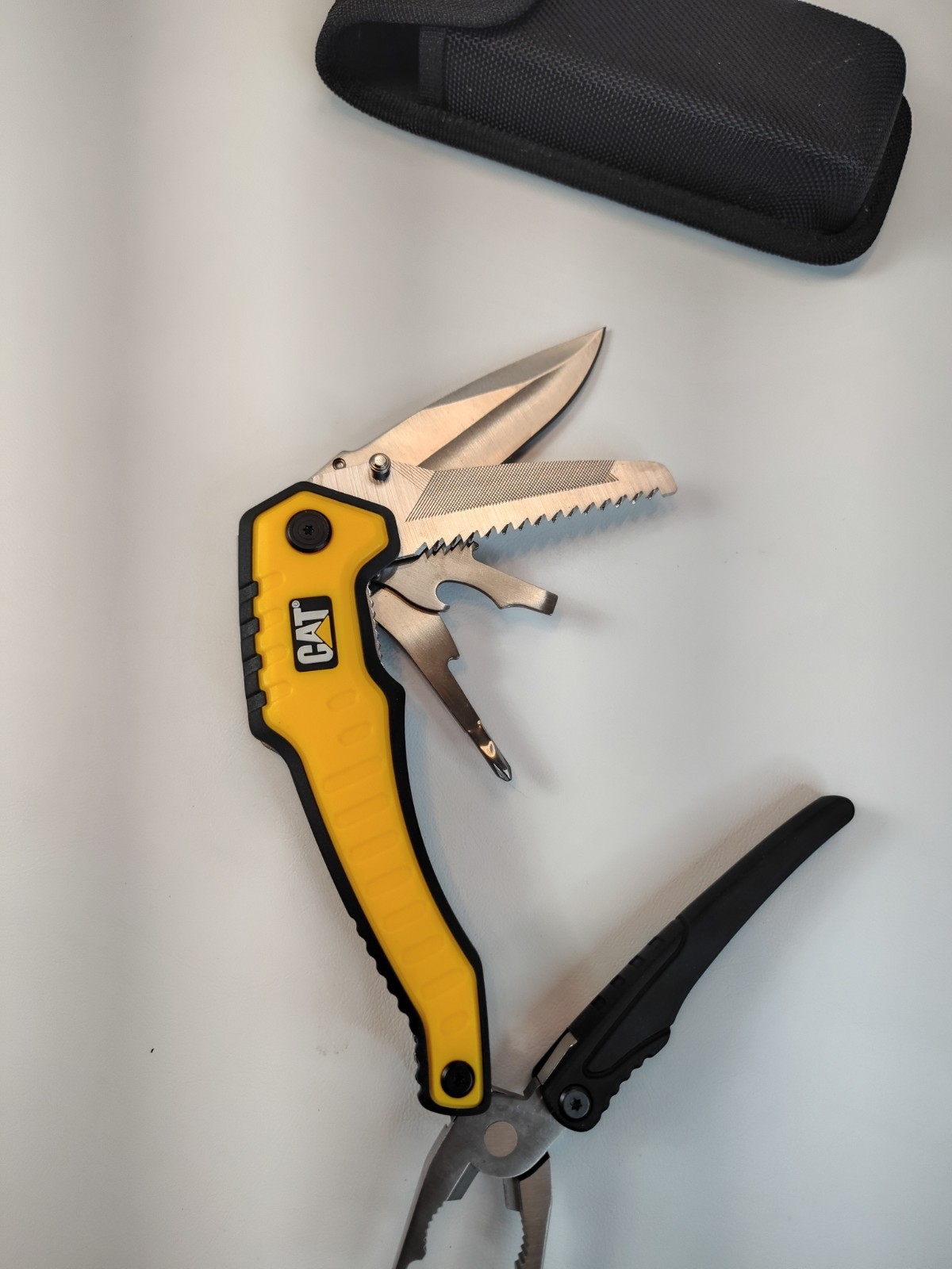 CAT Caterpillar 9-in-1 Multi Tool Folding Pliers Knife Saw Screwdriver w/ Pouch
