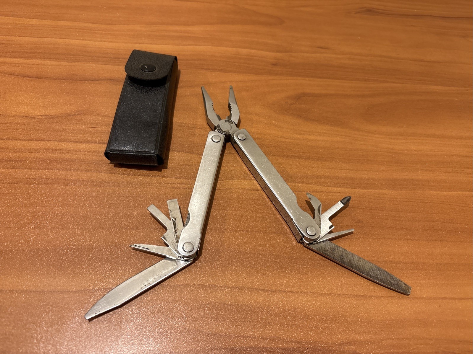 Vintage Original Leatherman Multi Tool Knife + Case US reg TM 1325473 Portland