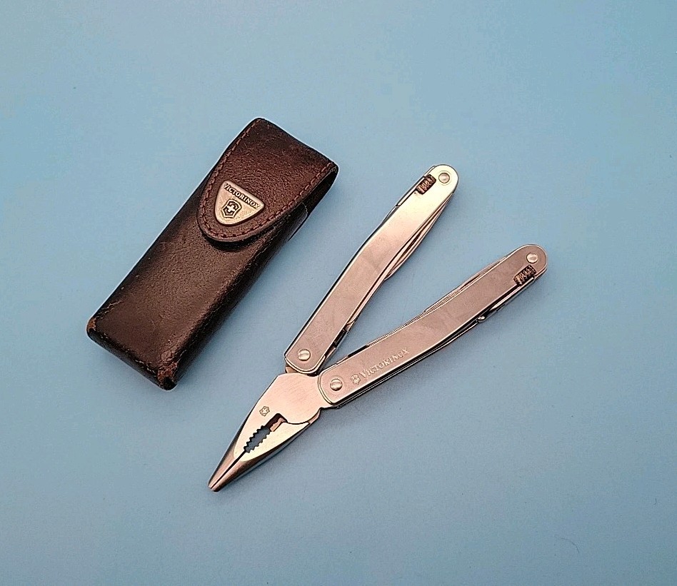 Victorinox SwissTool Spirit XC Butter Blade Multi-Tool w/ Sheath – Discontinued