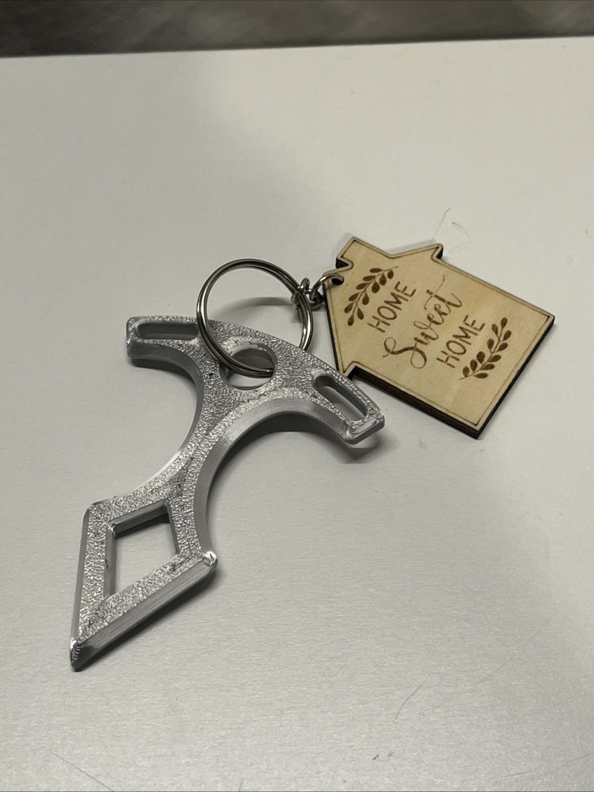 EDC Keychain Boat Anchor Model Tool – Red Undetectable Defense-Easy Defender