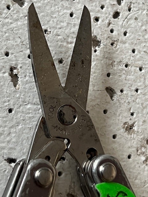 Retired Leatherman SQUIRT S4 Keychain Multi Tool Grey —-