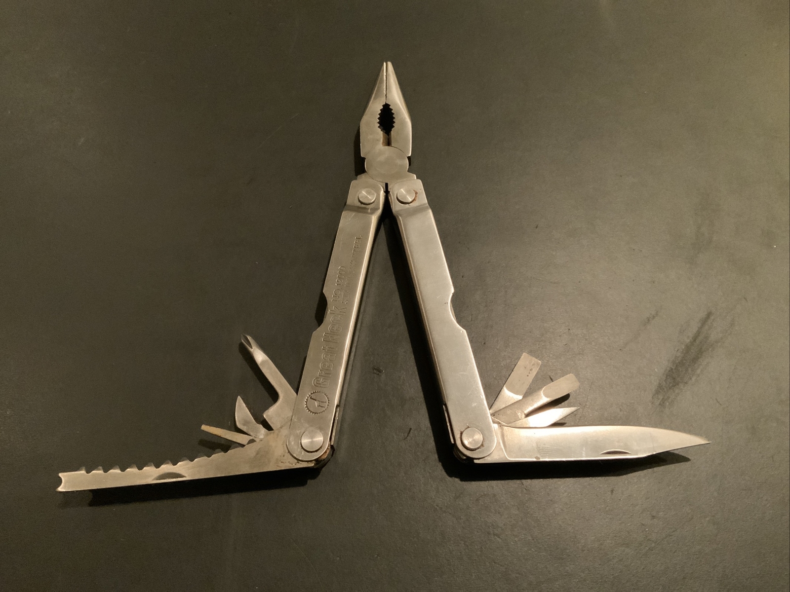 Great Neck No 12000 Stainless Steel Multi Tool Hunting Fishing Hiking w/ Pouch