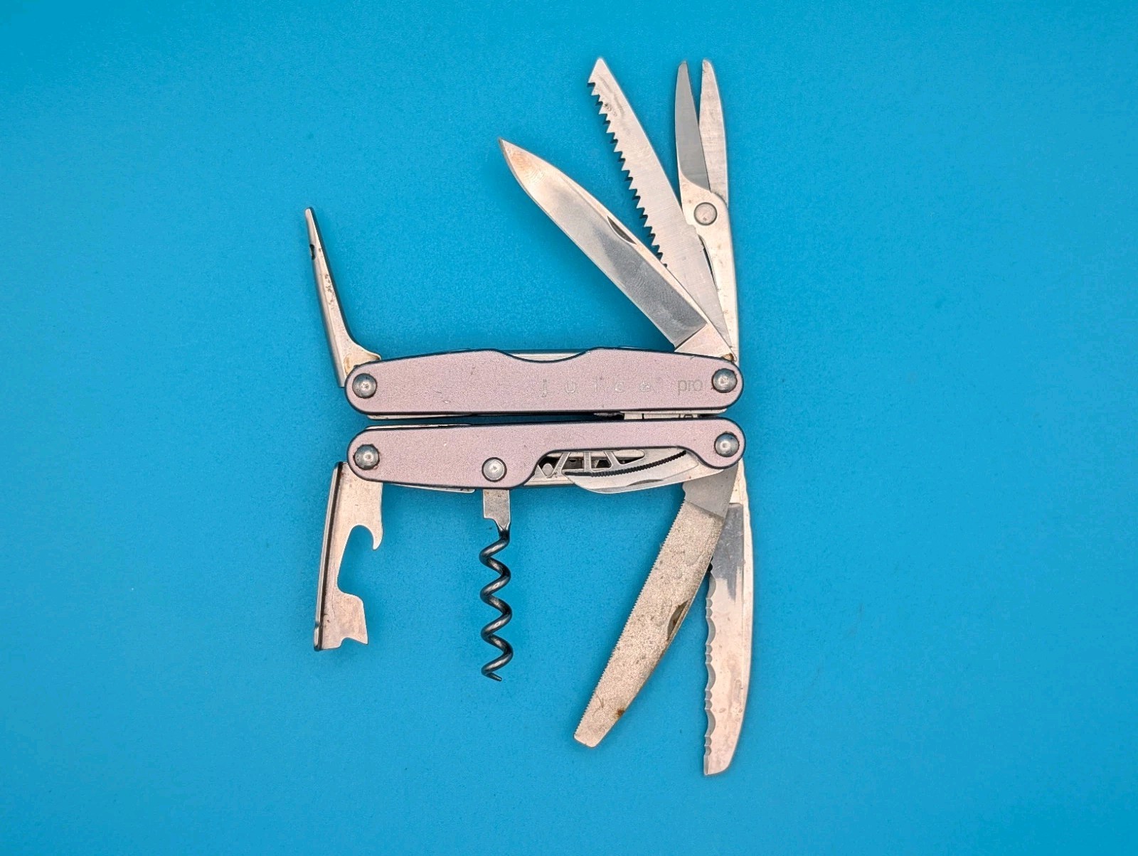 Retired Leatherman Juice PRO Gray Multi-tool! RARE!