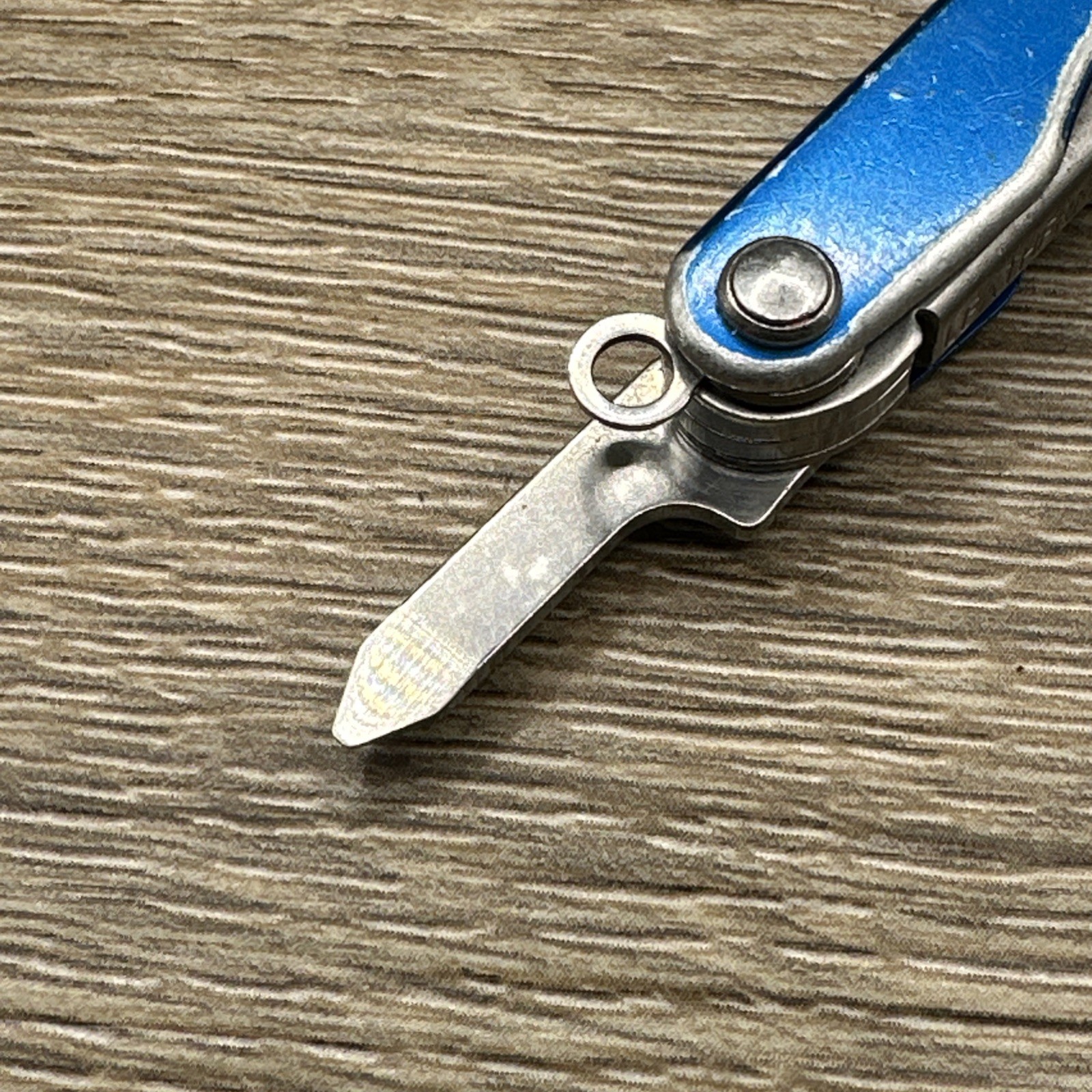 Leatherman Squirt S4 Blue Multitool Discontinued Made in the USA