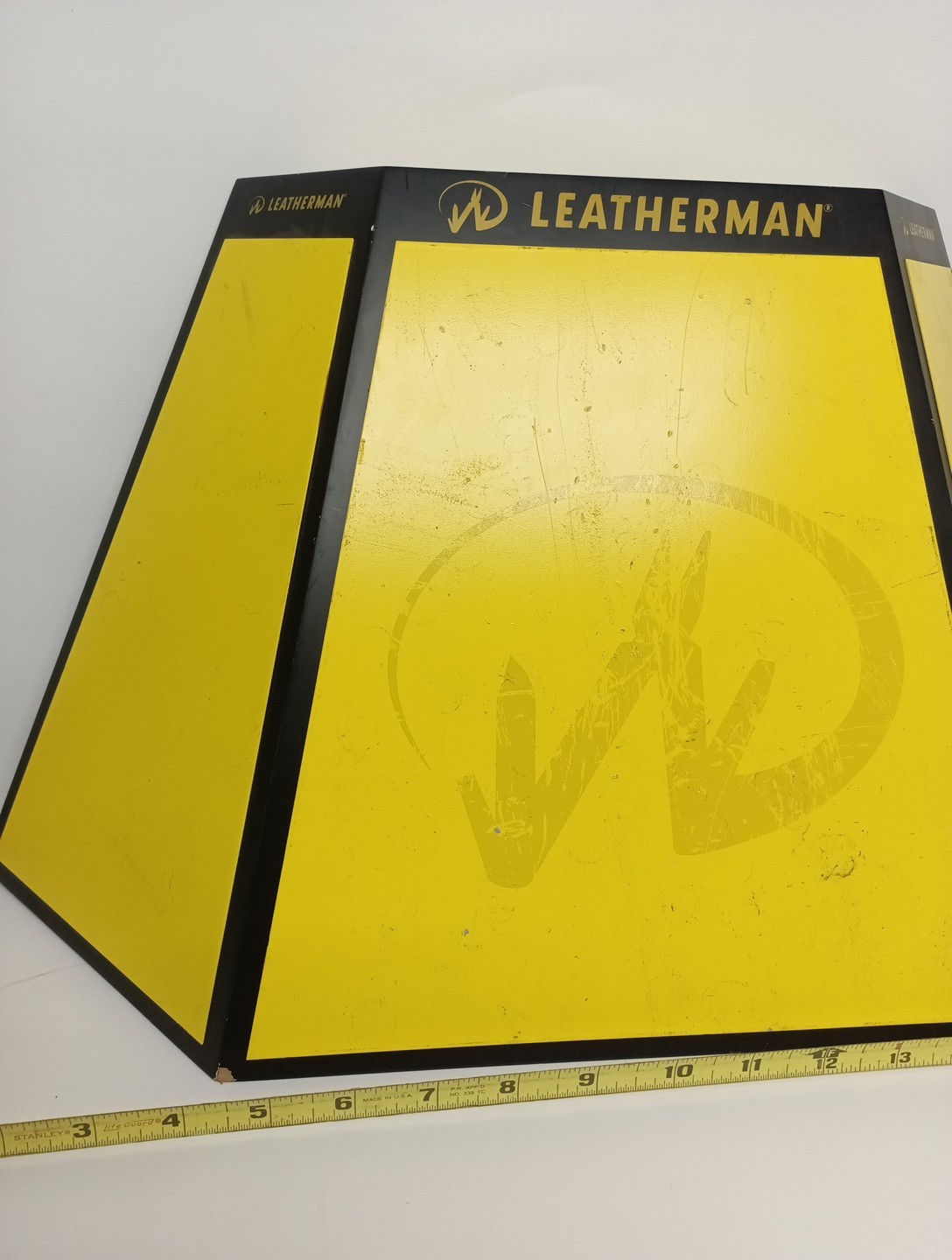 Leatherman Multi Tool Wood Store Display Advertising