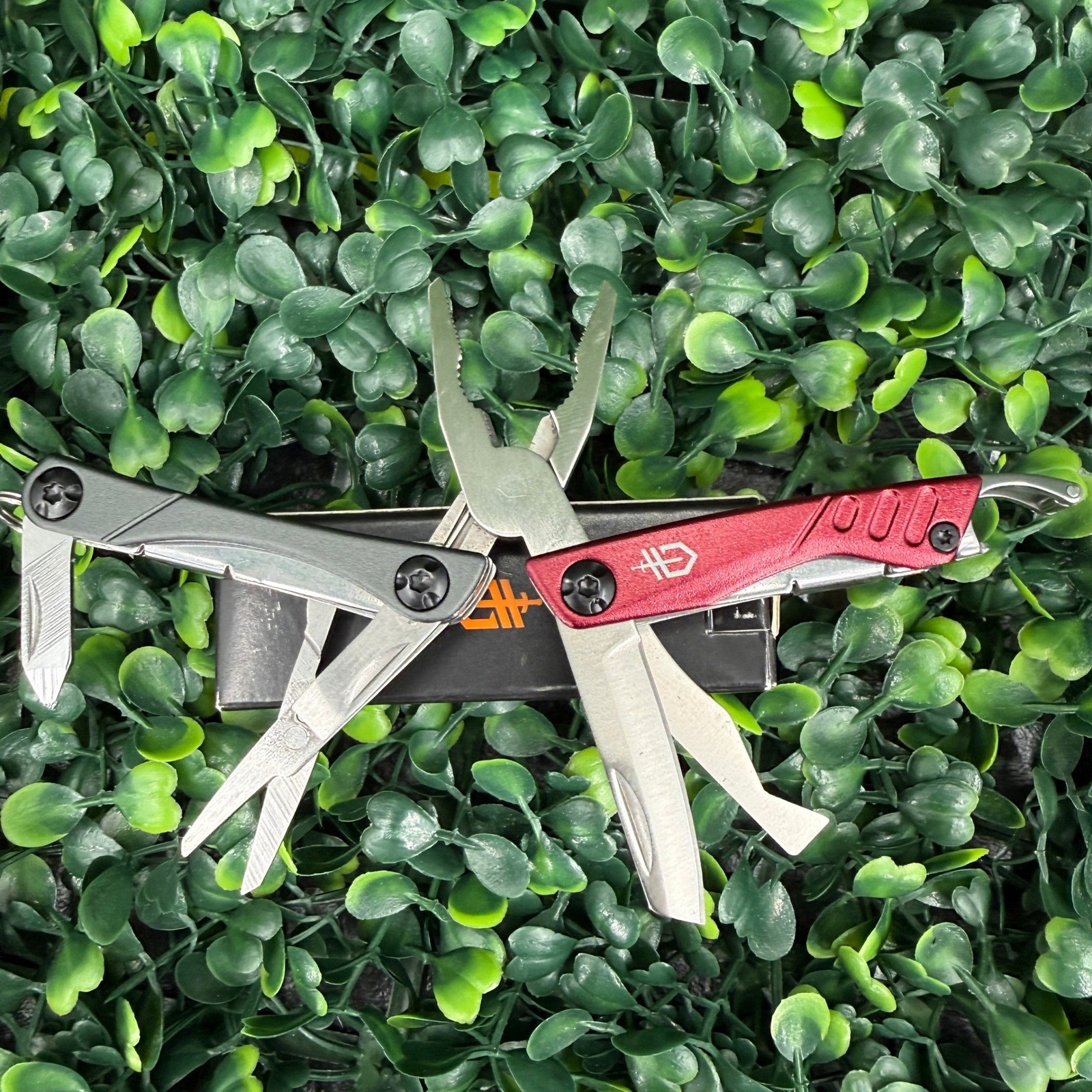 Gerber Dime Multi-tool Red Black Keychain Pliers Scissors 31-001132 EDC Pocket