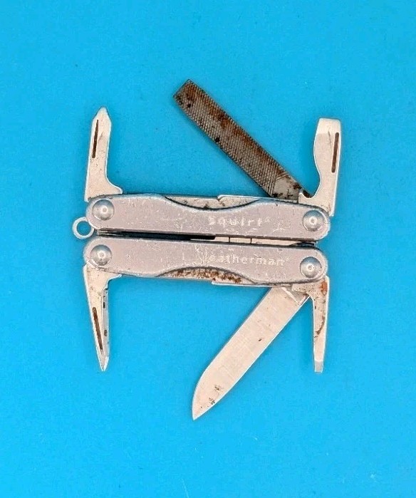 Leatherman Squirt P4 Multi-Tool, Key Ring, Retired, GRAY! USED