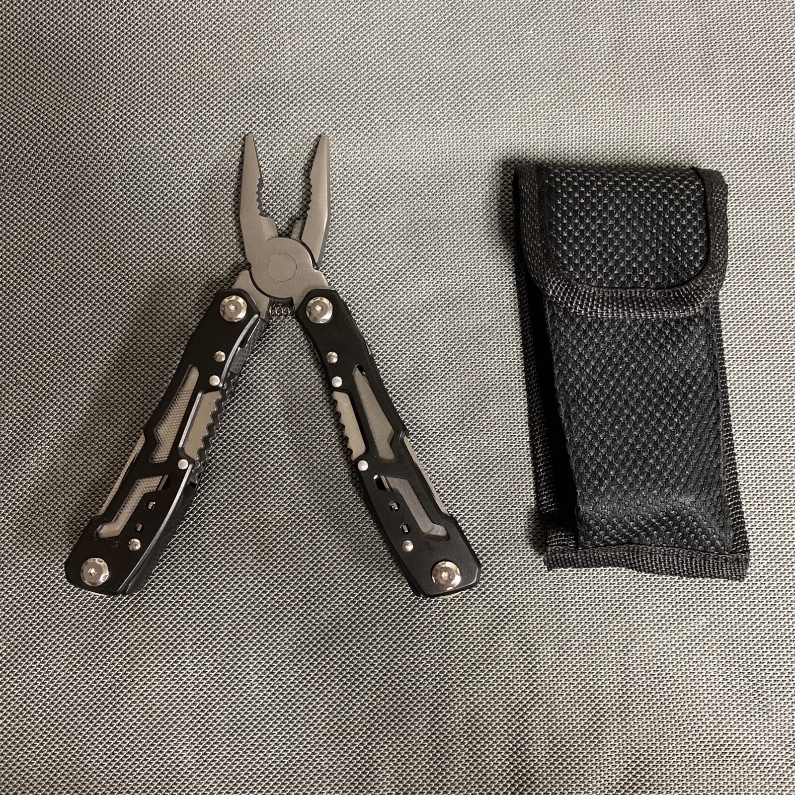 fangfo 14-in-1 Multitool-Everyday, Outdoor, Survival, Camping, Hunting & Hiking