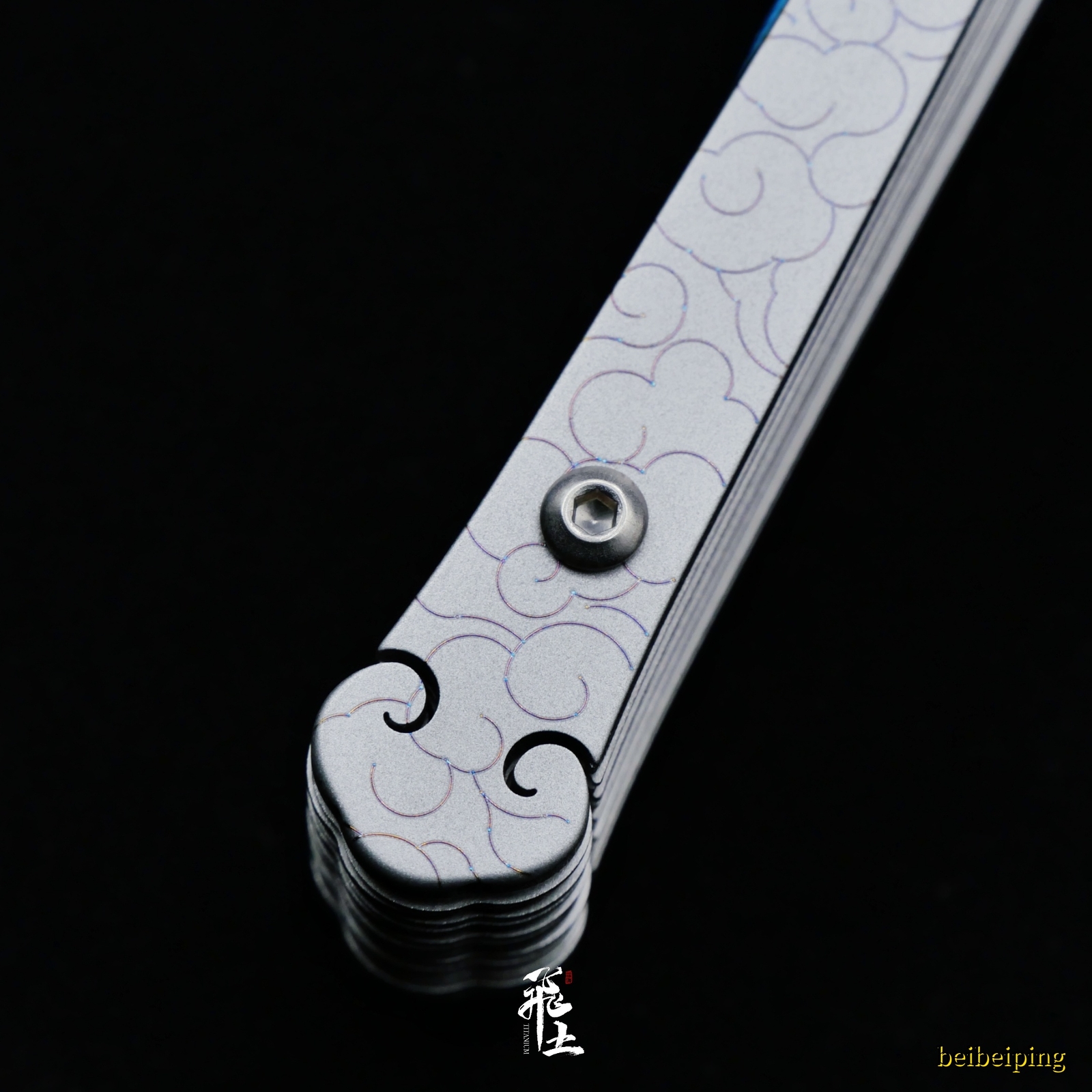10”Panlong Titanium Alloy Folding Fan Antique Carving Portable KungFu Taiji Fan