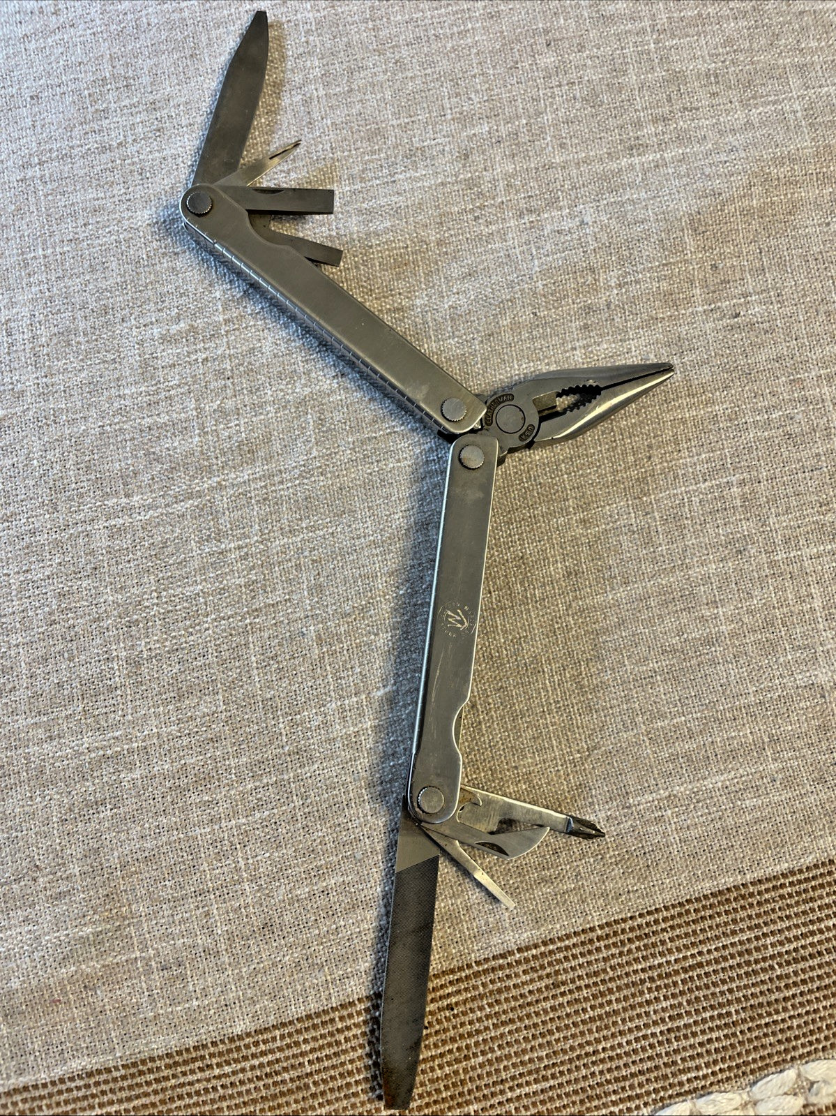 The Original Marlboro Country Store Leatherman Pocket Survival Multi Tool 1995