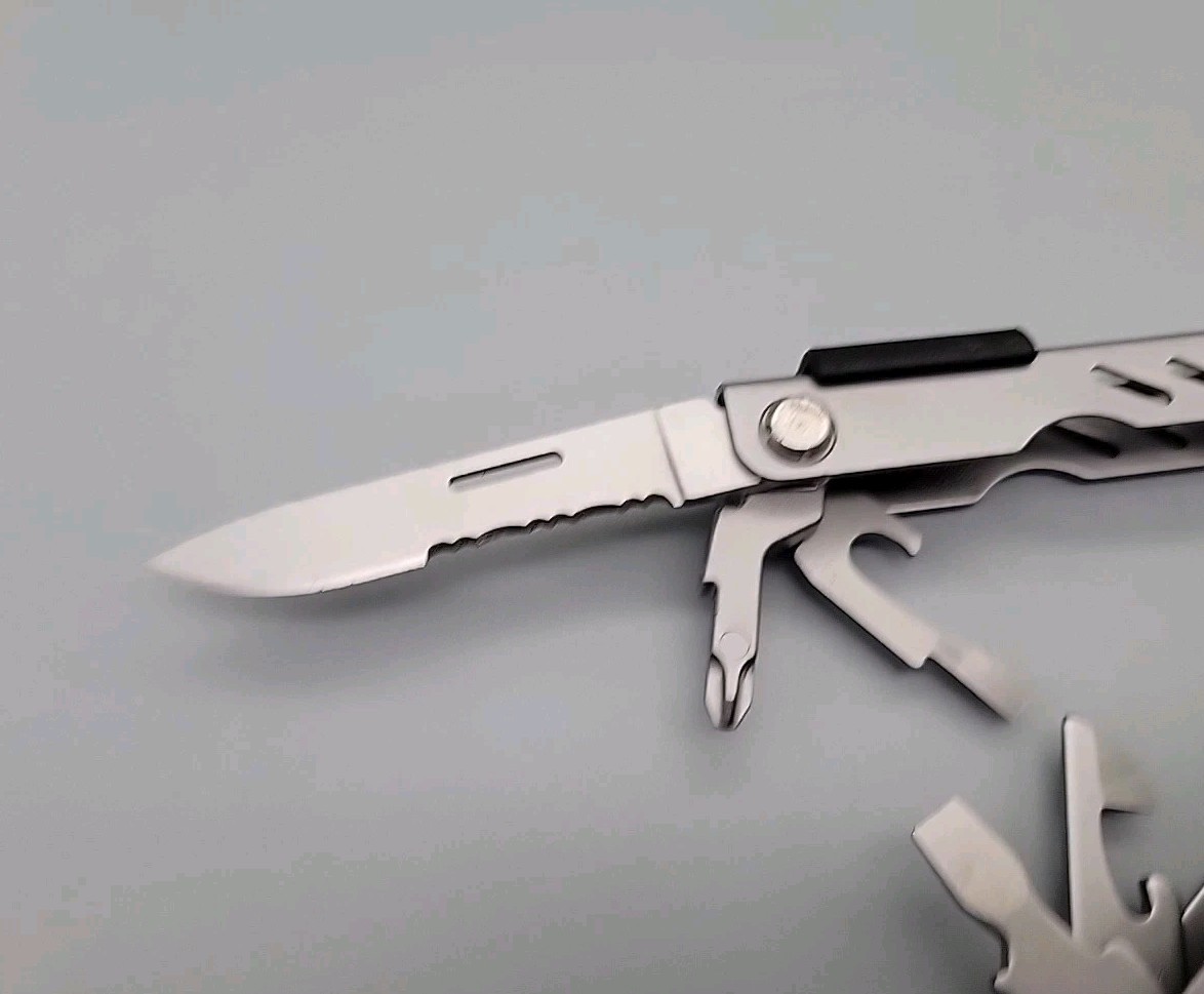 Gerber USA MP400 Compact Sport Multi-Plier Multi-Tool w/ Fiskars Scissors