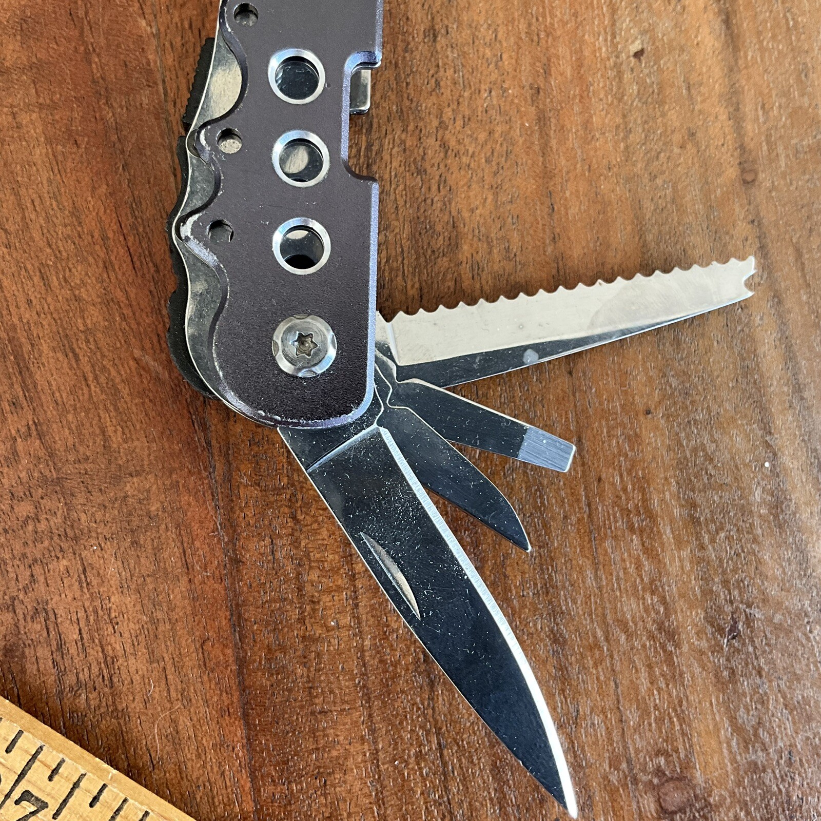 Samsonite 12-in-1 Multi Tool Pliers File Bottle Opener Screwdrivers and More