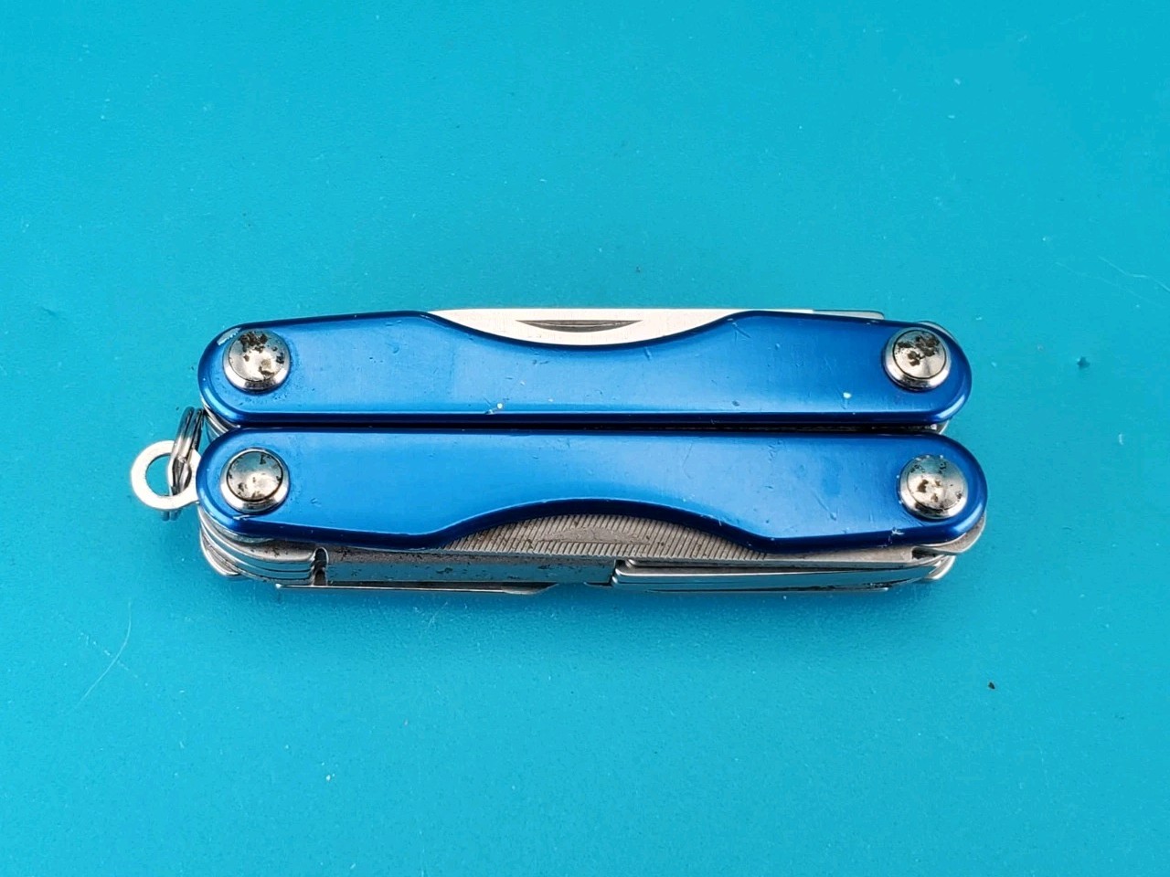 Leatherman Squirt P4 Multi-Tool, Key Ring, Retired, BLUE!