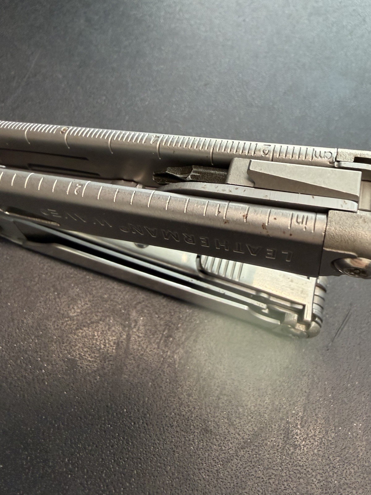 Leatherman Wave Original Multi-tool With Leather Sheath