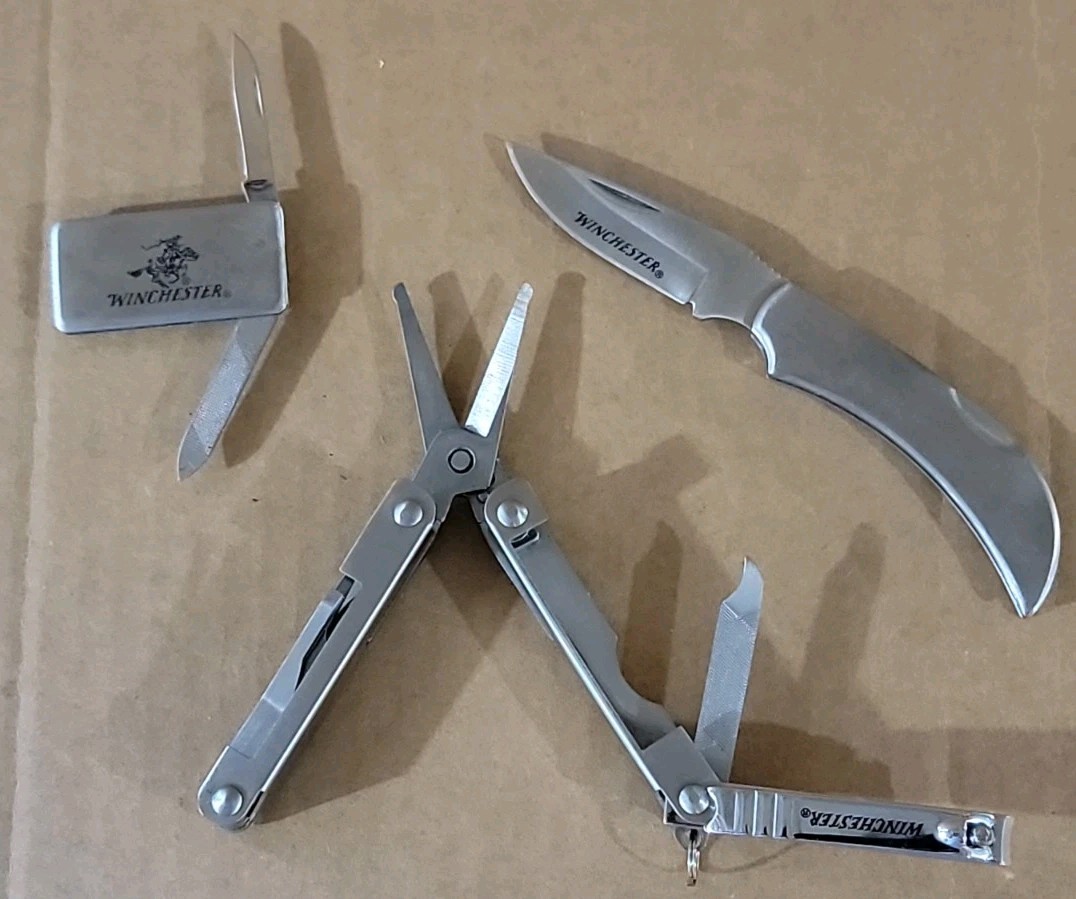Winchester 3 Piece Mini Pocket Knife, Belt Clip Knife, Multi-Tool NICE!