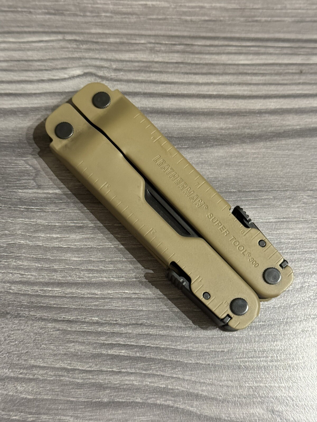 Discontinued Leatherman Super Tool 300M Coyote Tan MOLLE Sheath Sight Tool NIB