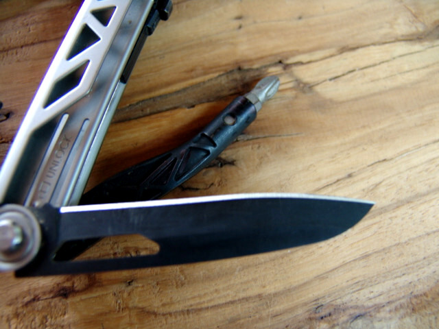 GERBER-CENTER DRIVE-MULTI PLIER-w/ BITS-GERBER CASE-STAINLESS & BLACK-NEAR MINT