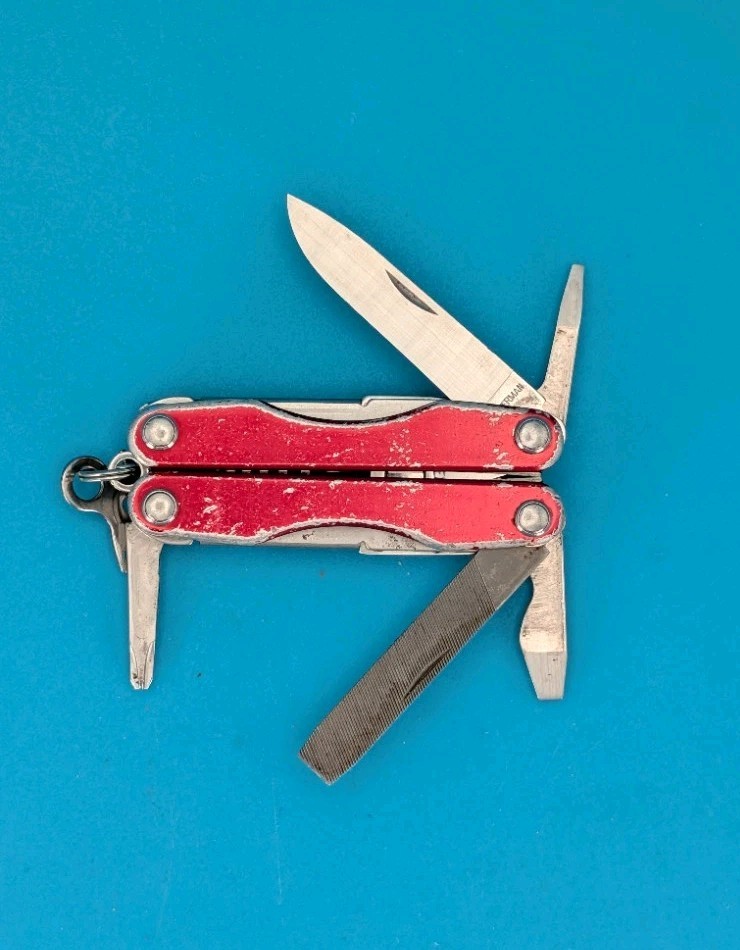 Leatherman Squirt ES4 USA Radio Shack! Limited Edition!