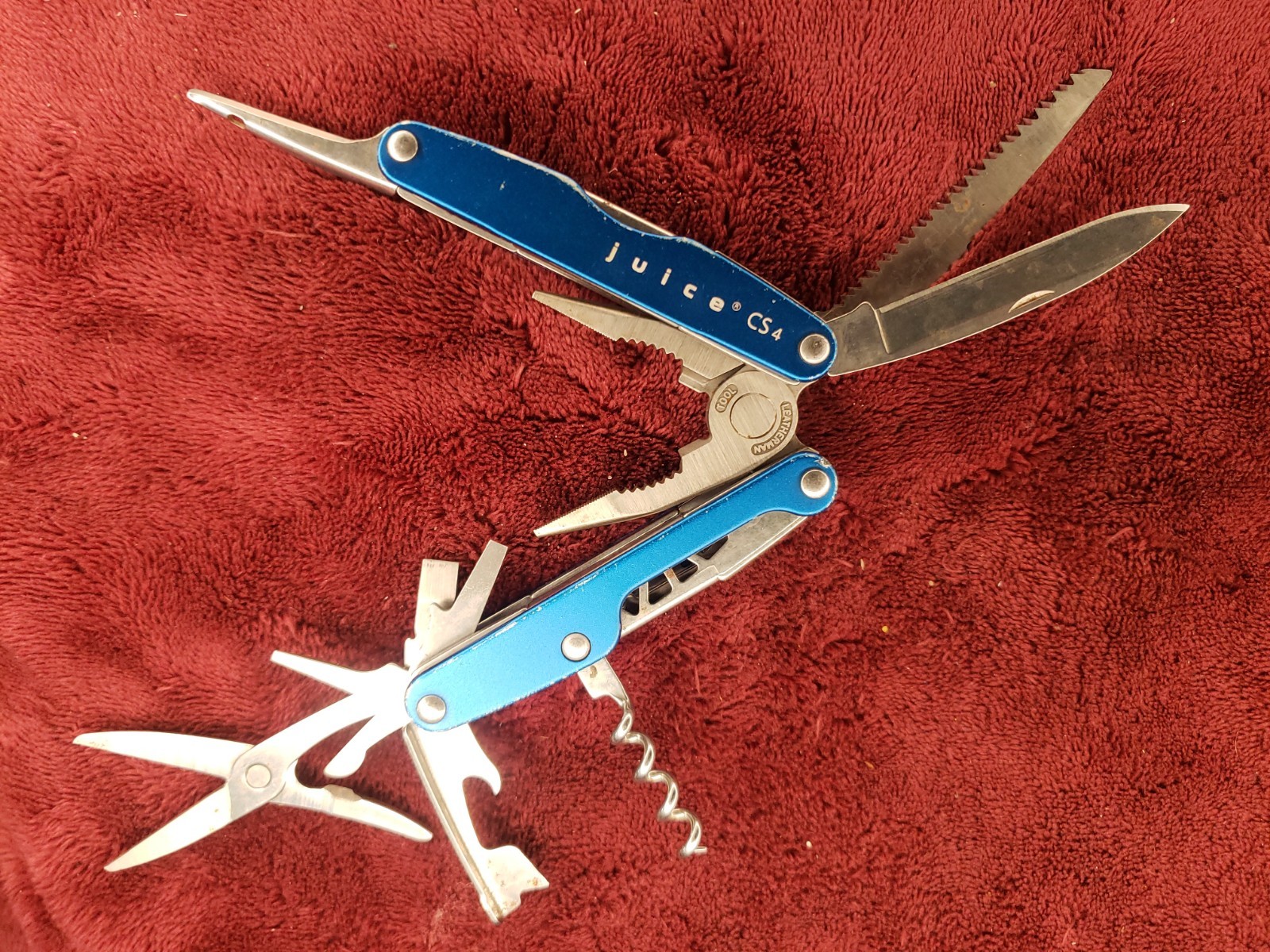🔪🔪 Leatherman Juice CS4 Multi-Tool Stainless Pliers Multi Tool Blue