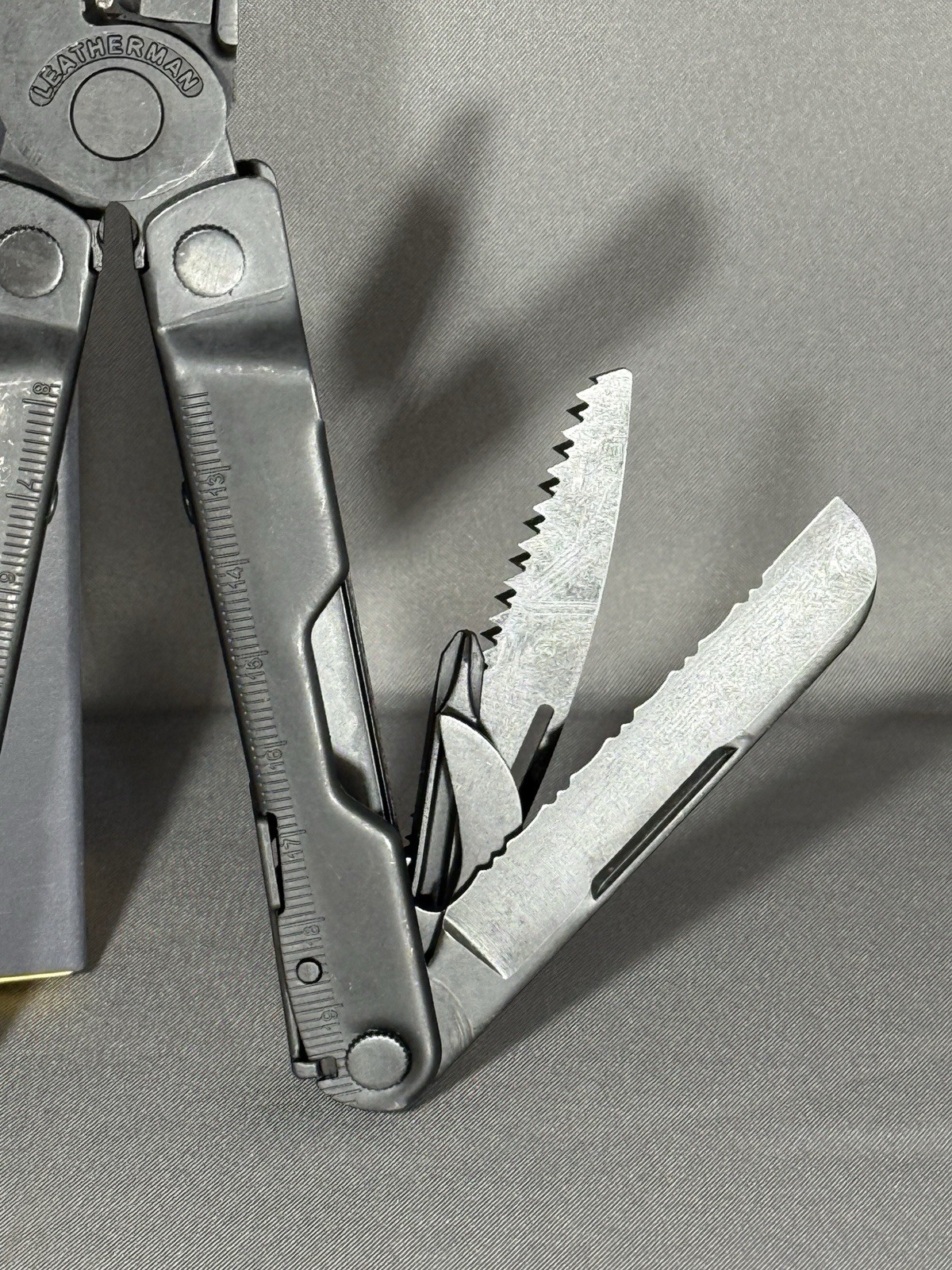 LEATHERMAN Rebar Multitool Replaceable Wire Cutters & Saw, Black