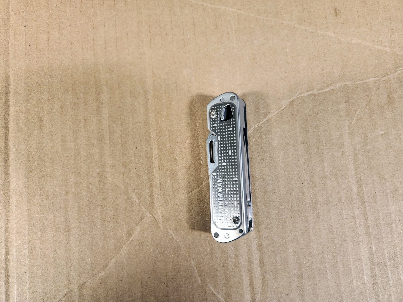 Leatherman FREE T4 Pocket Knife Multi-tool! Stainless! D RETIRED! Discontinued!