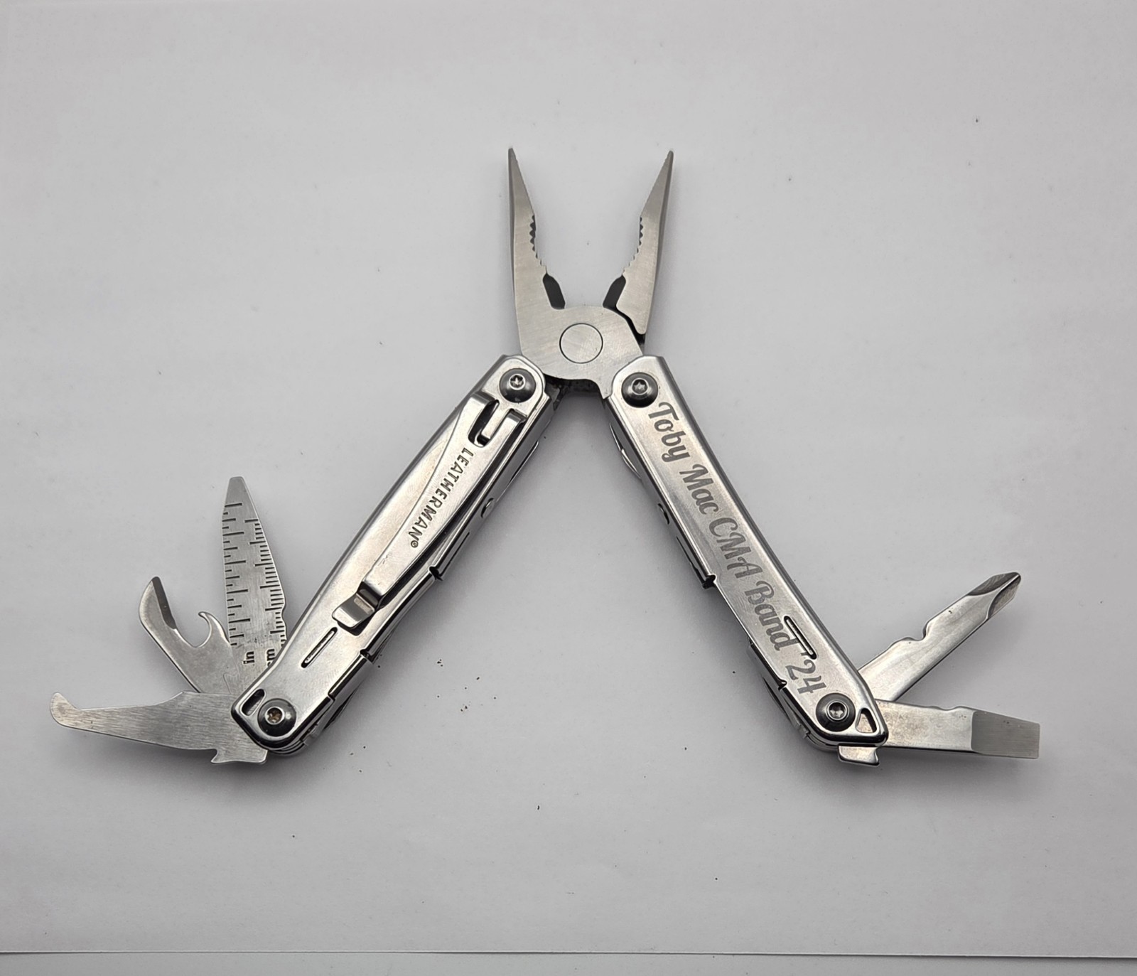 Leatherman Wingman Multi Tool Stainless Steel Made in USA Silver w/ Clip L2