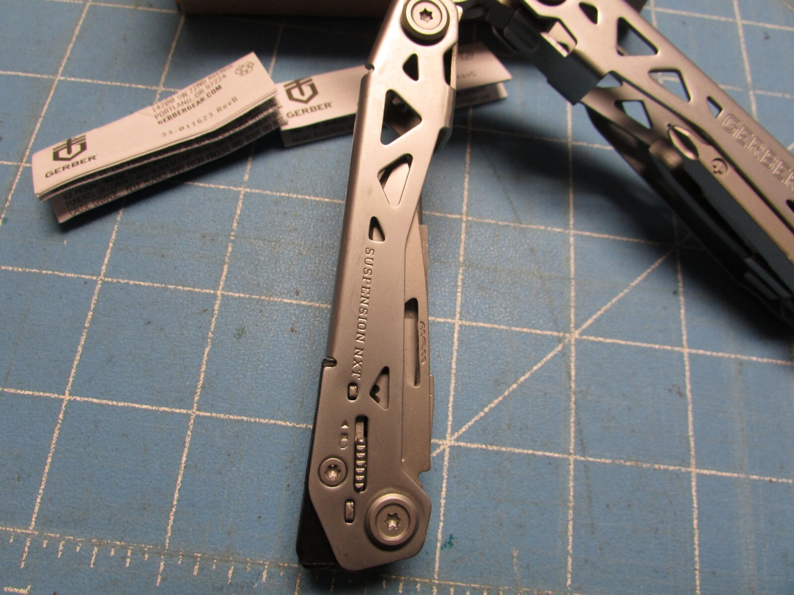 gerber suspension NXT multi-tool pliers free shipping