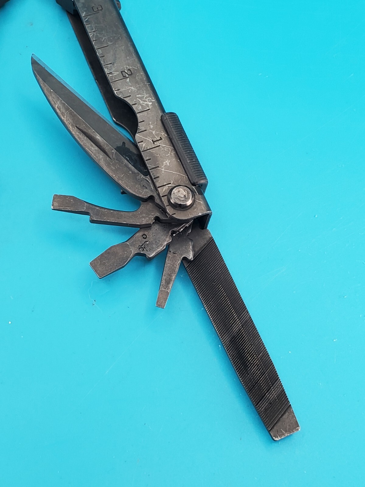 Gerber MP600 Black Oxide Multi-Tool Needle Nose Pliers!