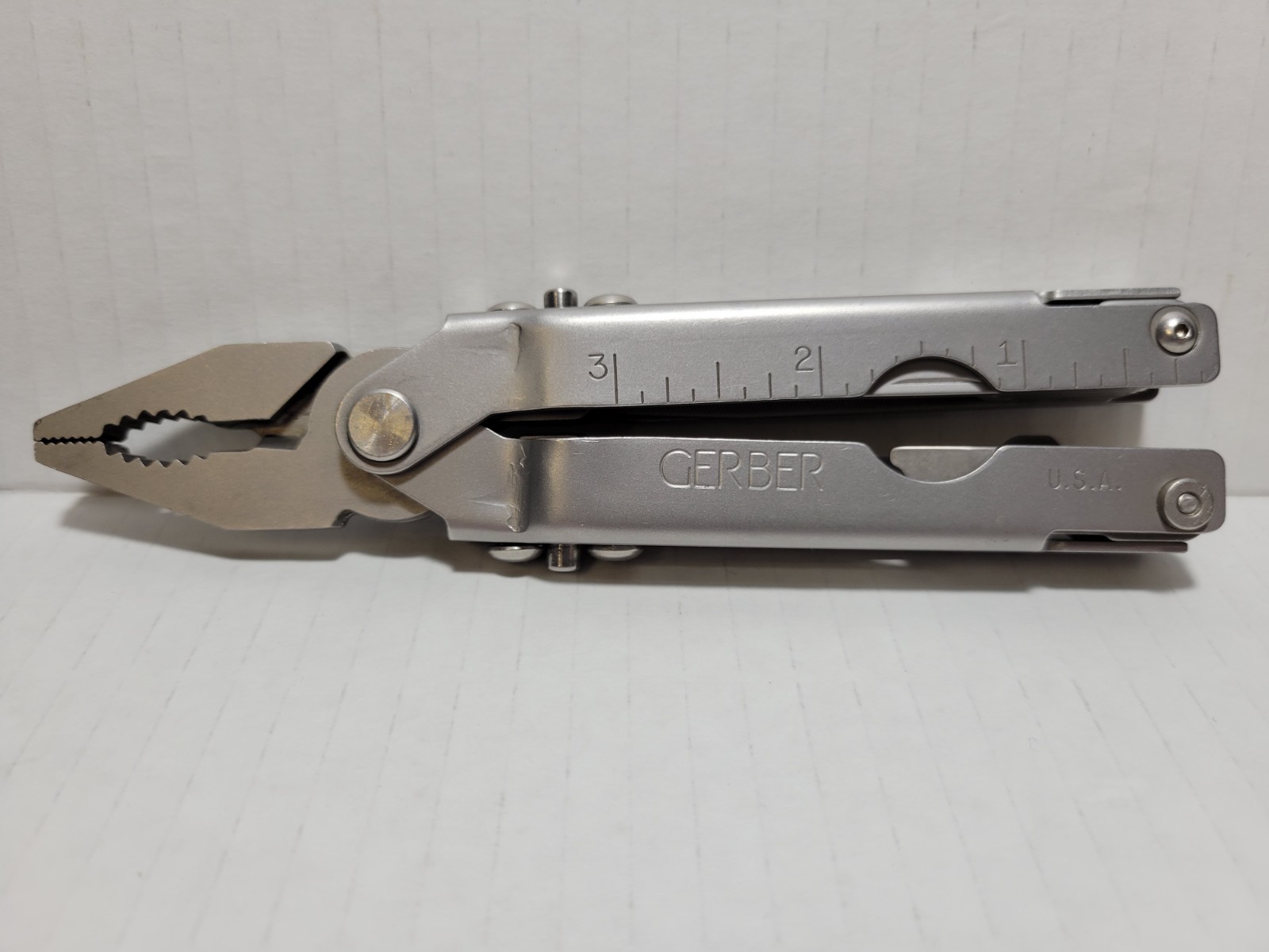 Vintage Gerber Multi Plier Tool Patent 5142721/5142844 with Sheath USA