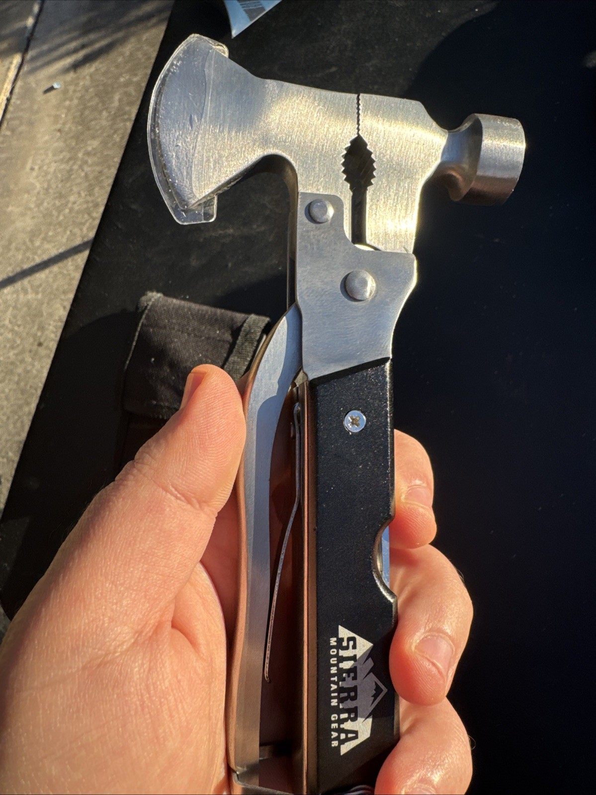 Sierra Mountain Gear 16 in 1 Hatchet Hammer pliers multitool camping hiking