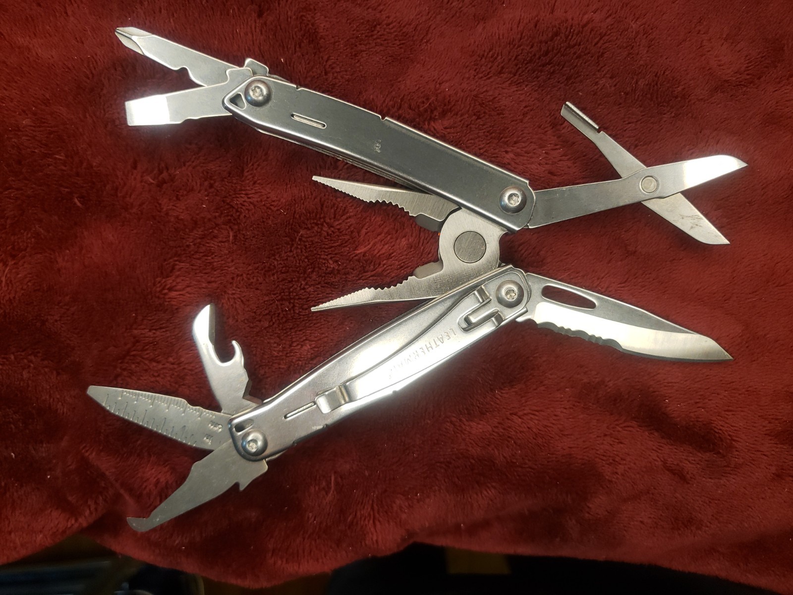 Leatherman Wingman Multi Tool with Holy Sheath 0620 Date Code