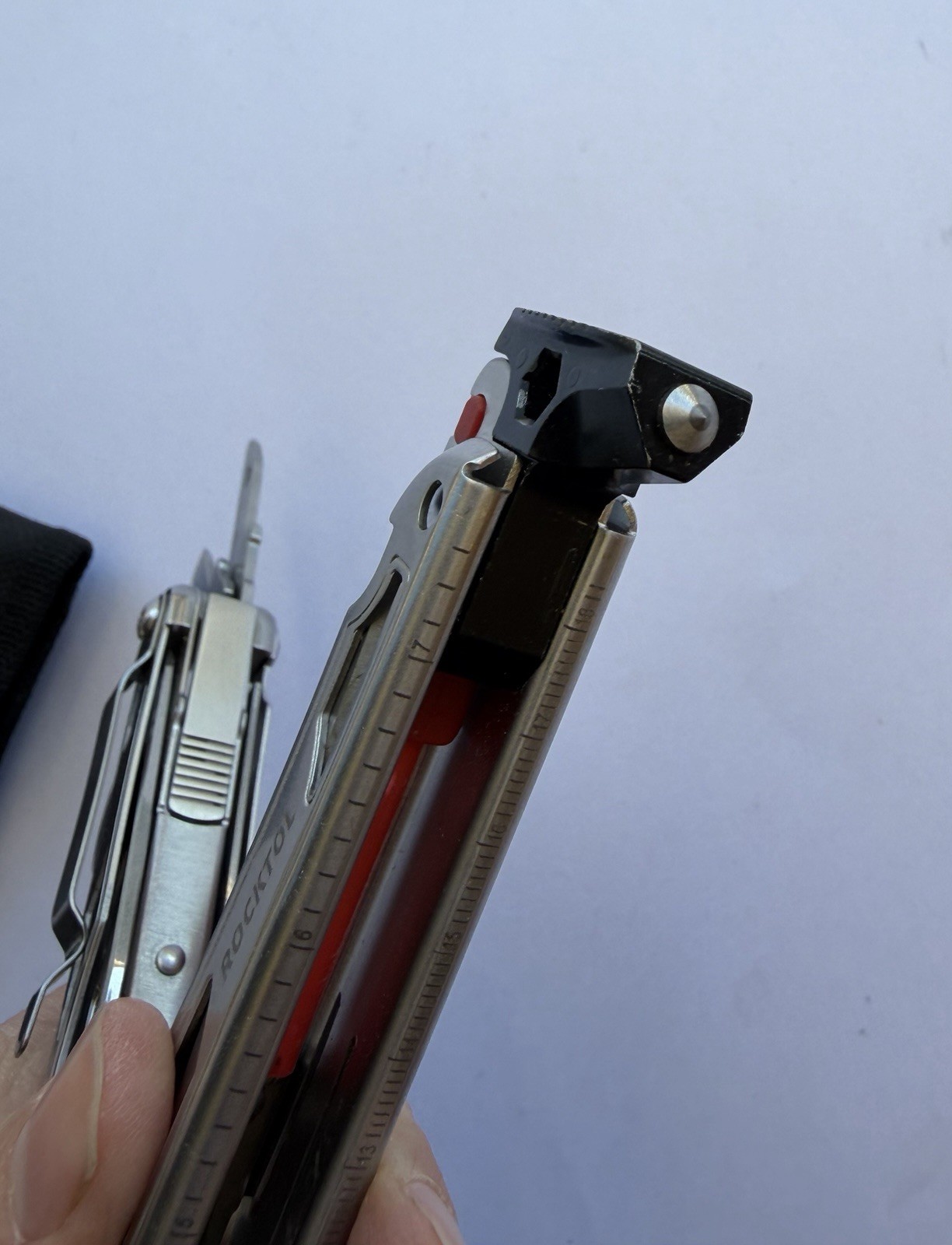 ROCKTOL MULTITOOL 22-IN-1 W/SHEATH & FIRE STARTER/WHISTLE & MORE, EXCELLENT