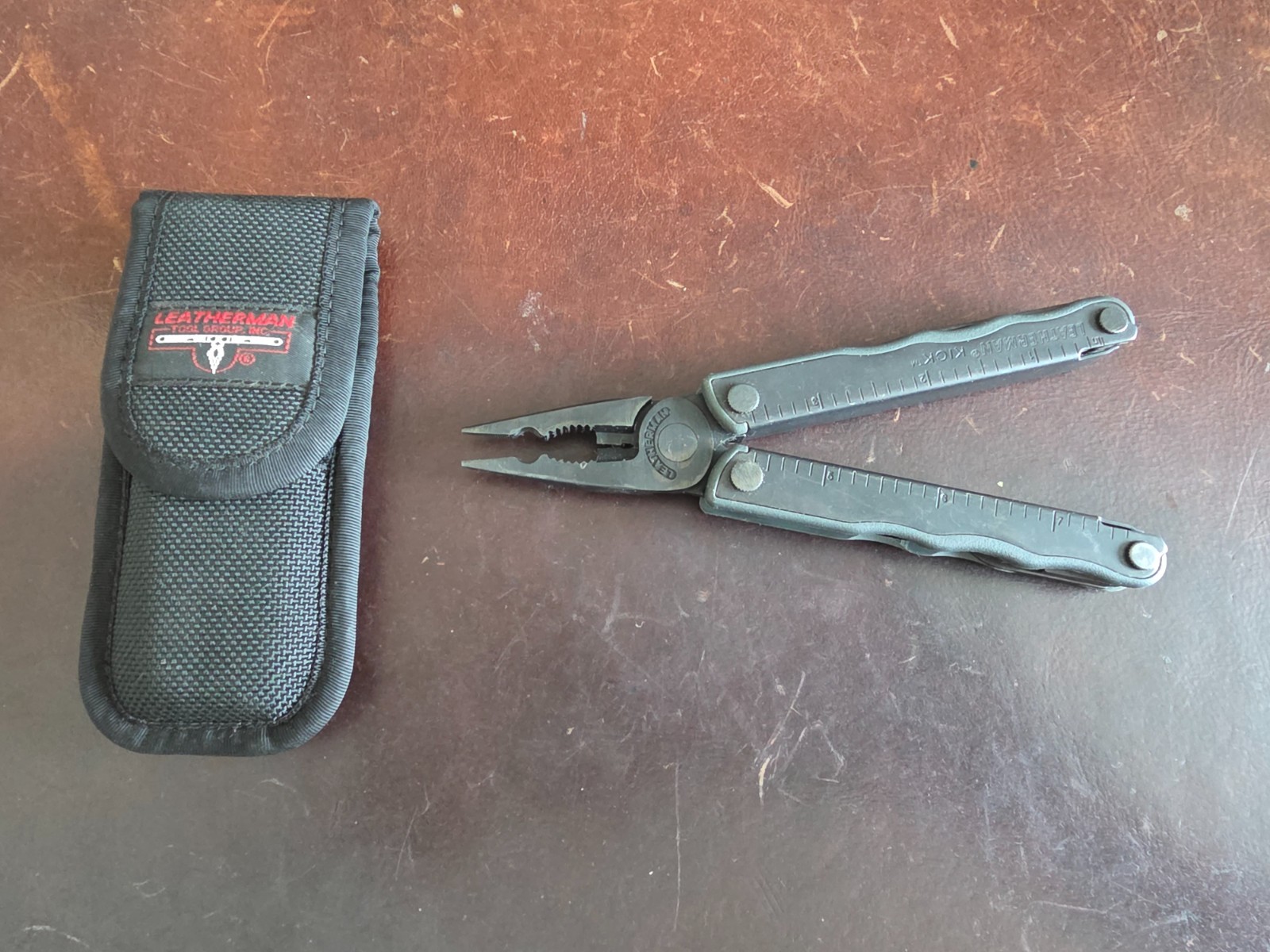 Leatherman Kick Multi-Tool Black Oxide RARE crimpers Excellent condition! 069i