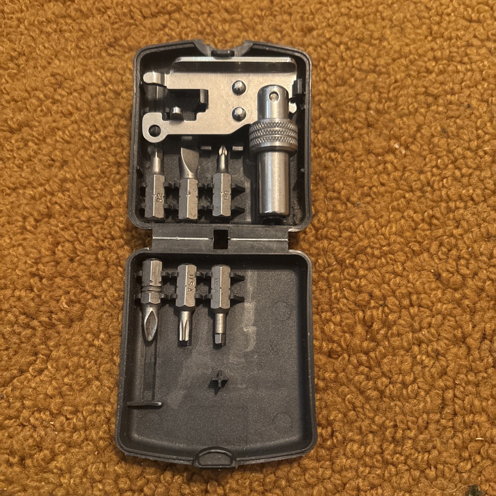 Leatherman Universal Tool Adapter for Original Wave.