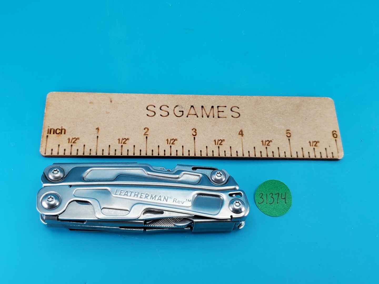 Leatherman Rev 3.8″ Multi-Tool, Stainless! *GENERAC BAY POWER SOLUTIONS*