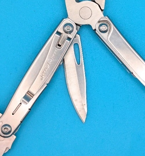 Leatherman Bolster 13 Tool Stainless Steel Multi-Tool!