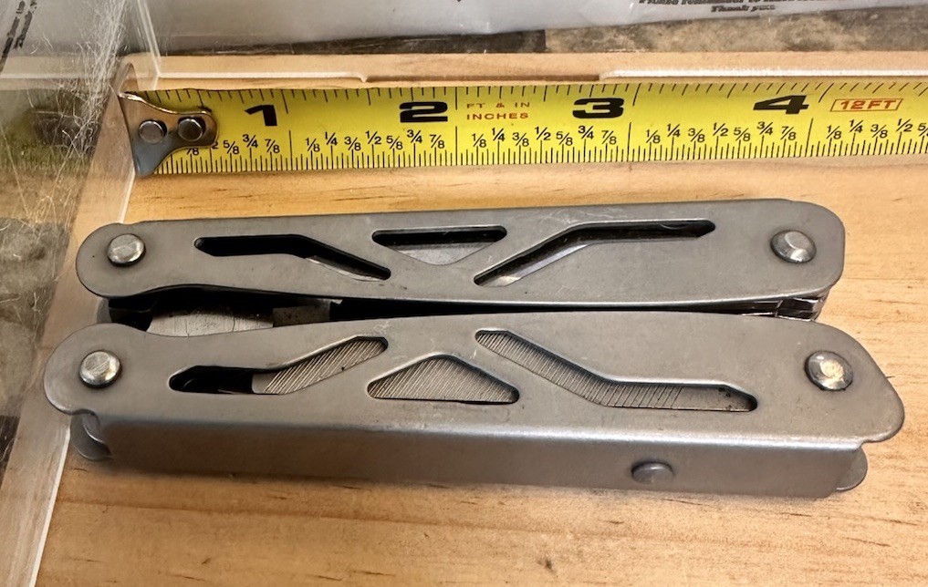 12 In 1 Multitool