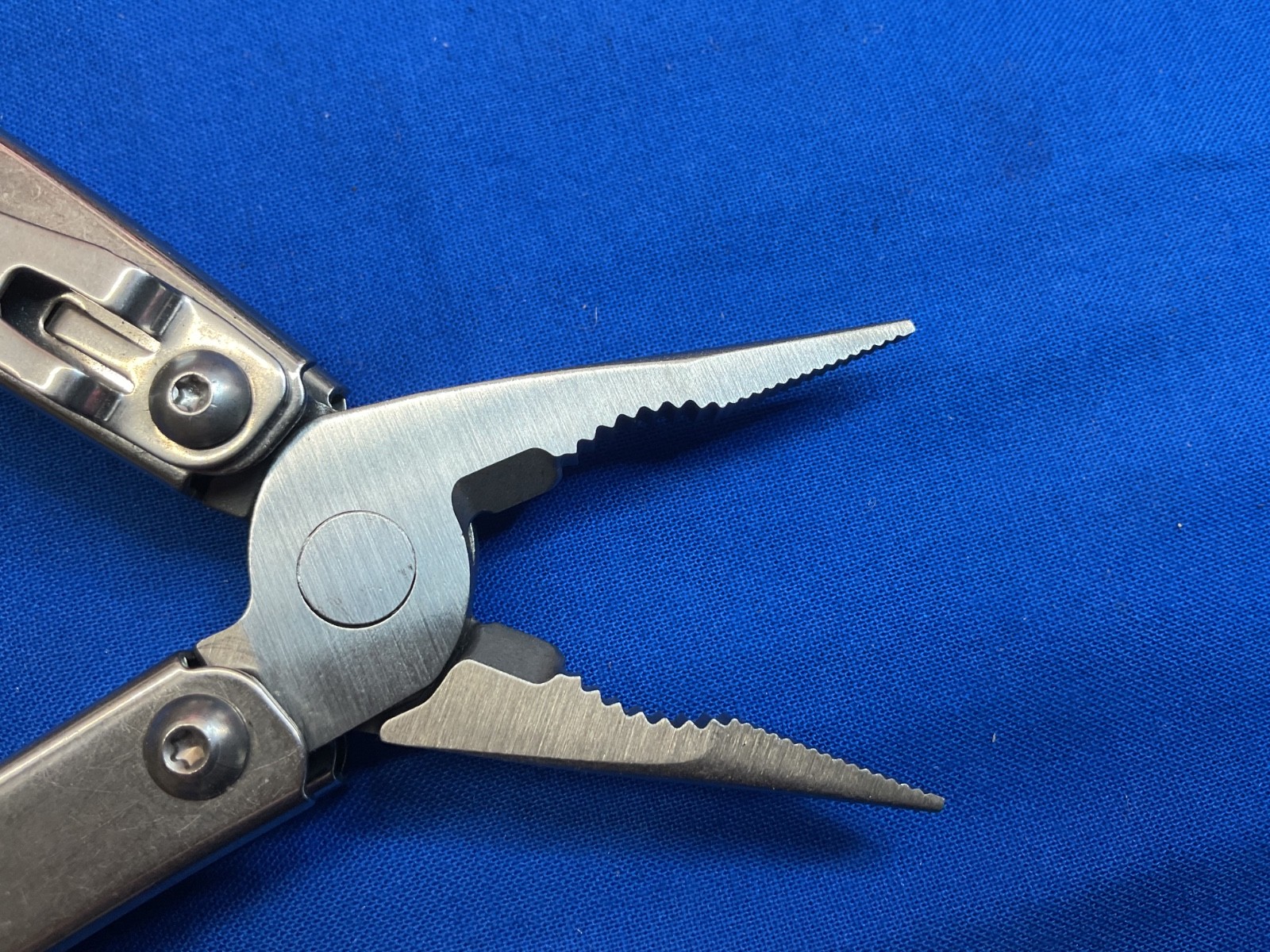 Leatherman Wingman Multi Tool Knife Pliers Camping Hunting Hiking 2022 Date Code