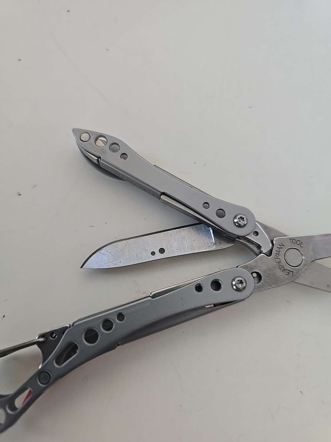 Leatherman Style CS Multi-Tool Pocket Knife Pink Breast Cancer Awareness
